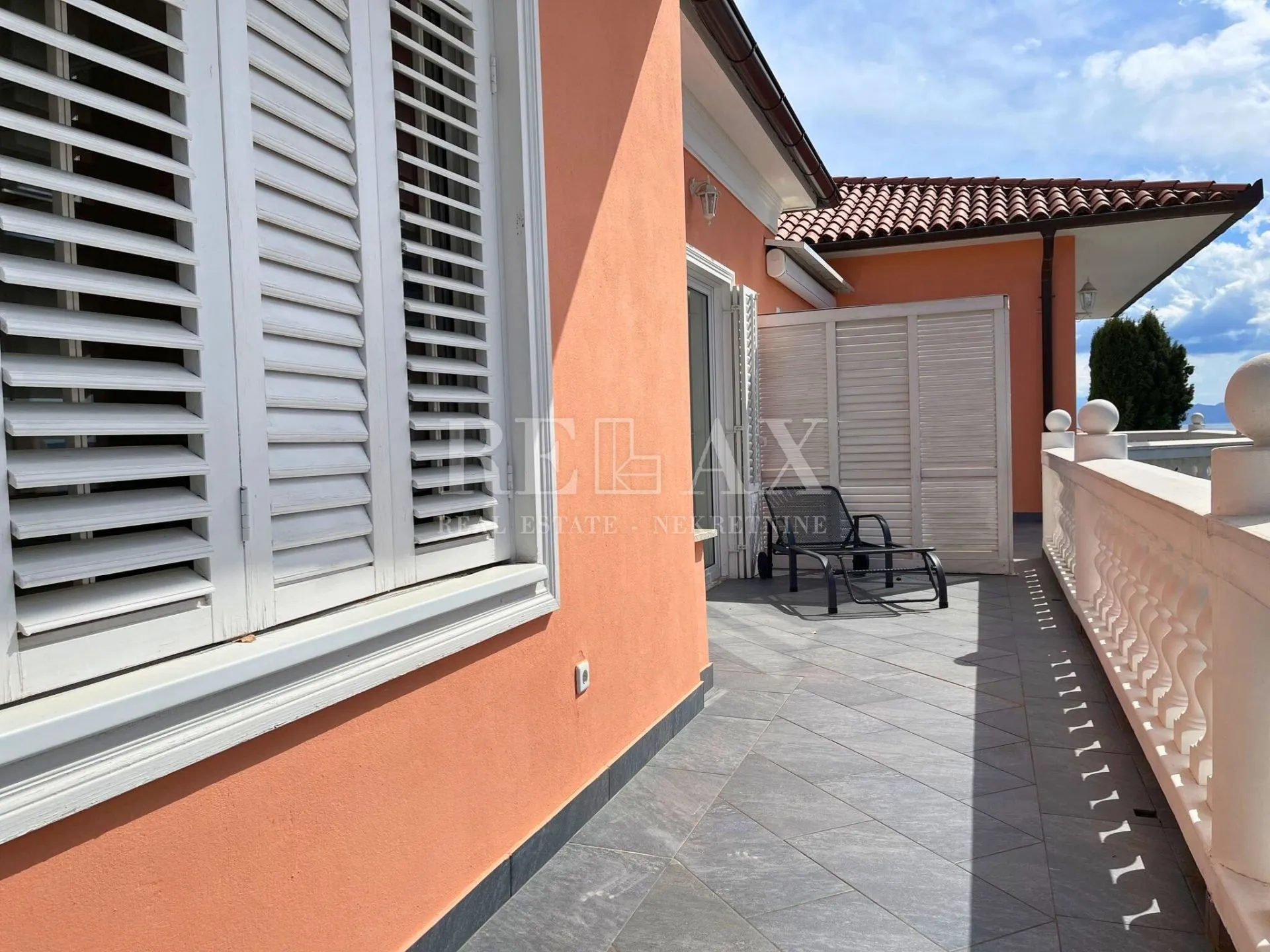 crikvenica - mediteranska vila s vrtom i gostinjskom kućom - slika 36