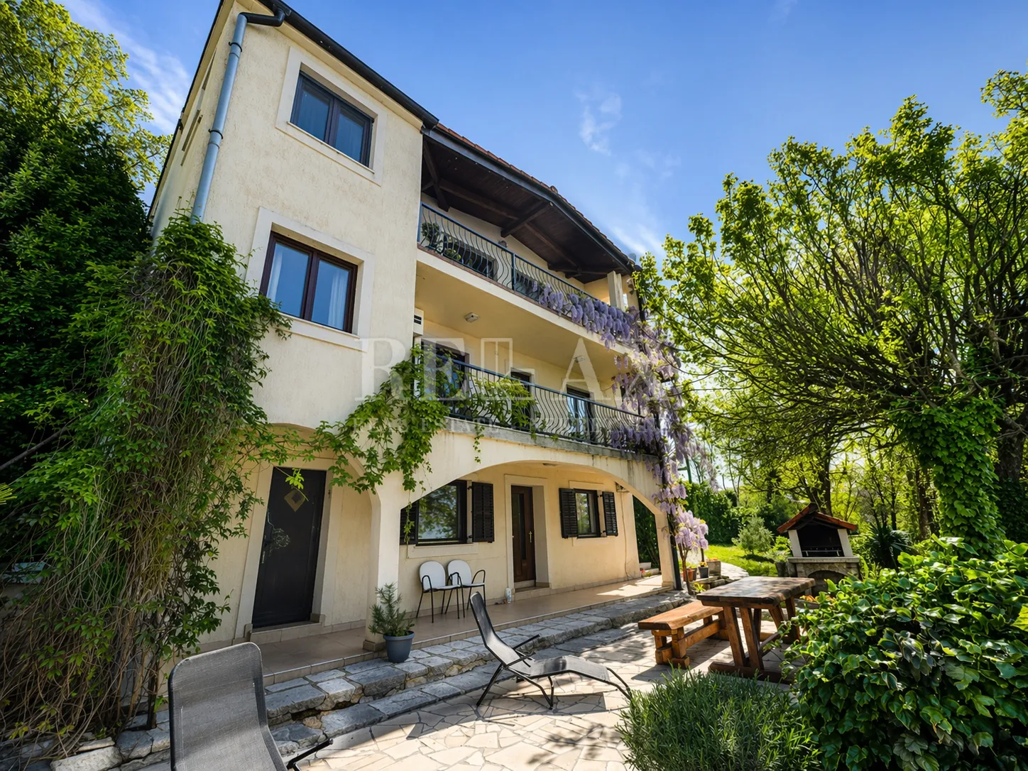 crikvenica - kuća s dvije stambene jedinice i okućnicom - slika 25