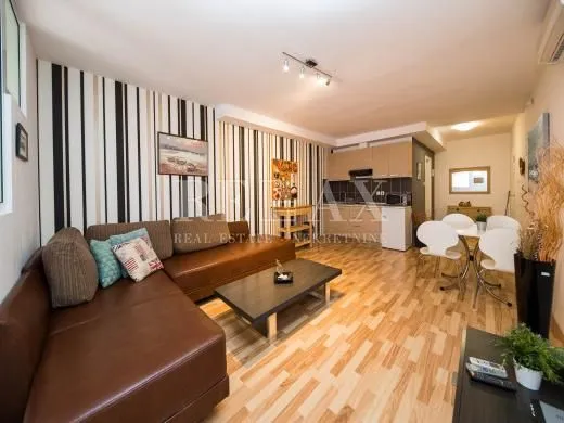 crikvenica,dramalj - kuća sa 7 apartmana - slika 38