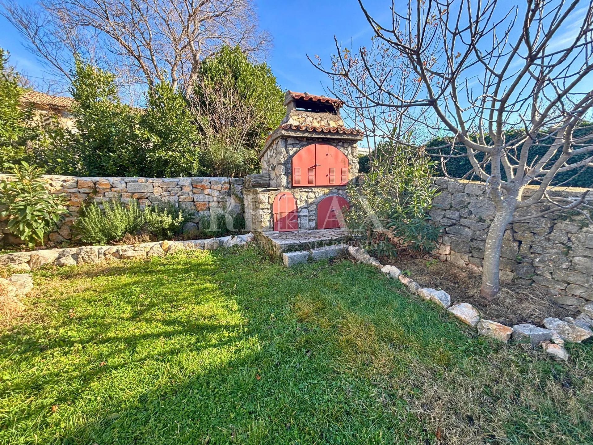 jadranovo - samostojeća kuća s 3 apartmana - slika 5