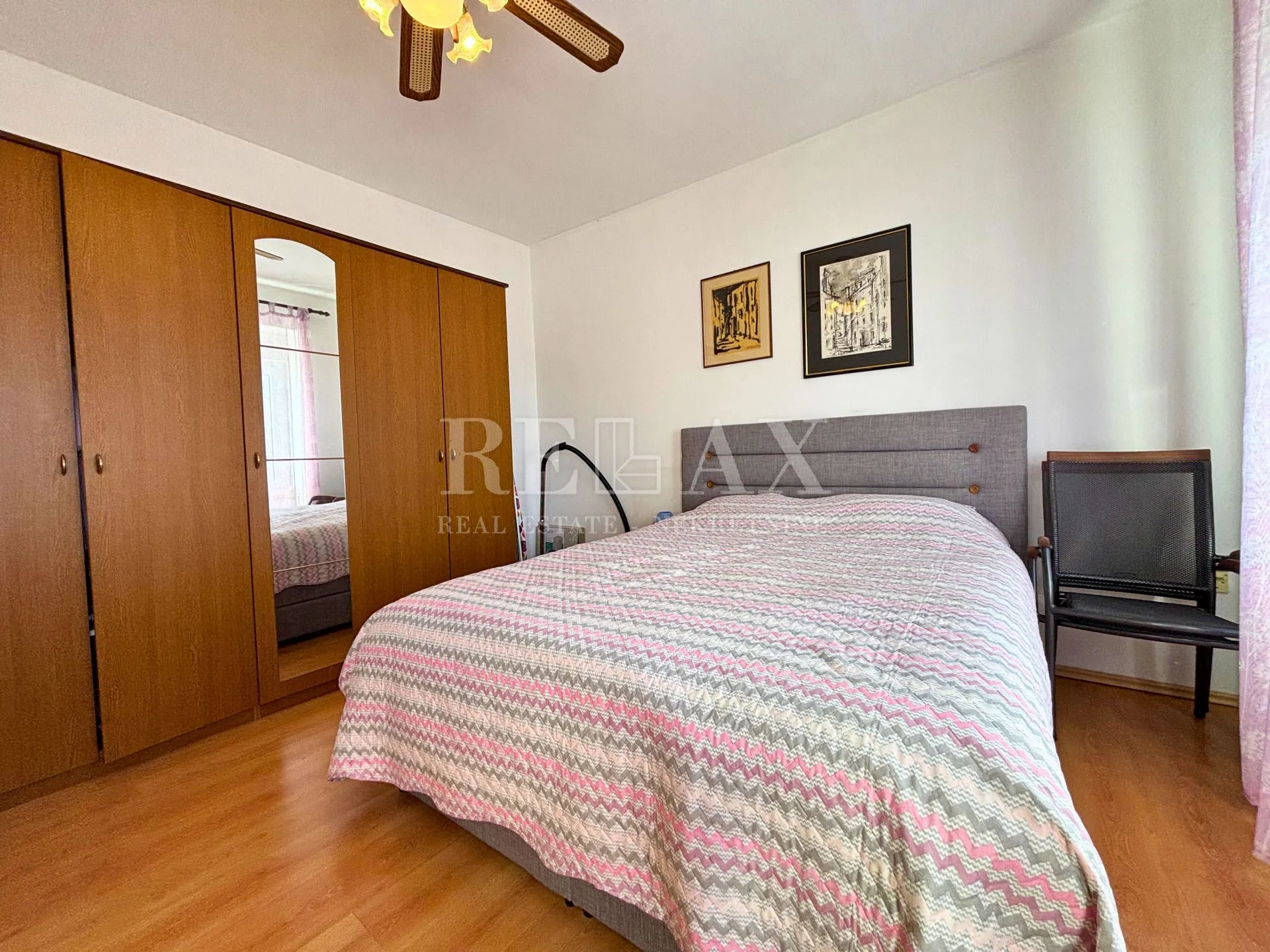 jadranovo - samostojeća kuća s 3 apartmana - slika 25