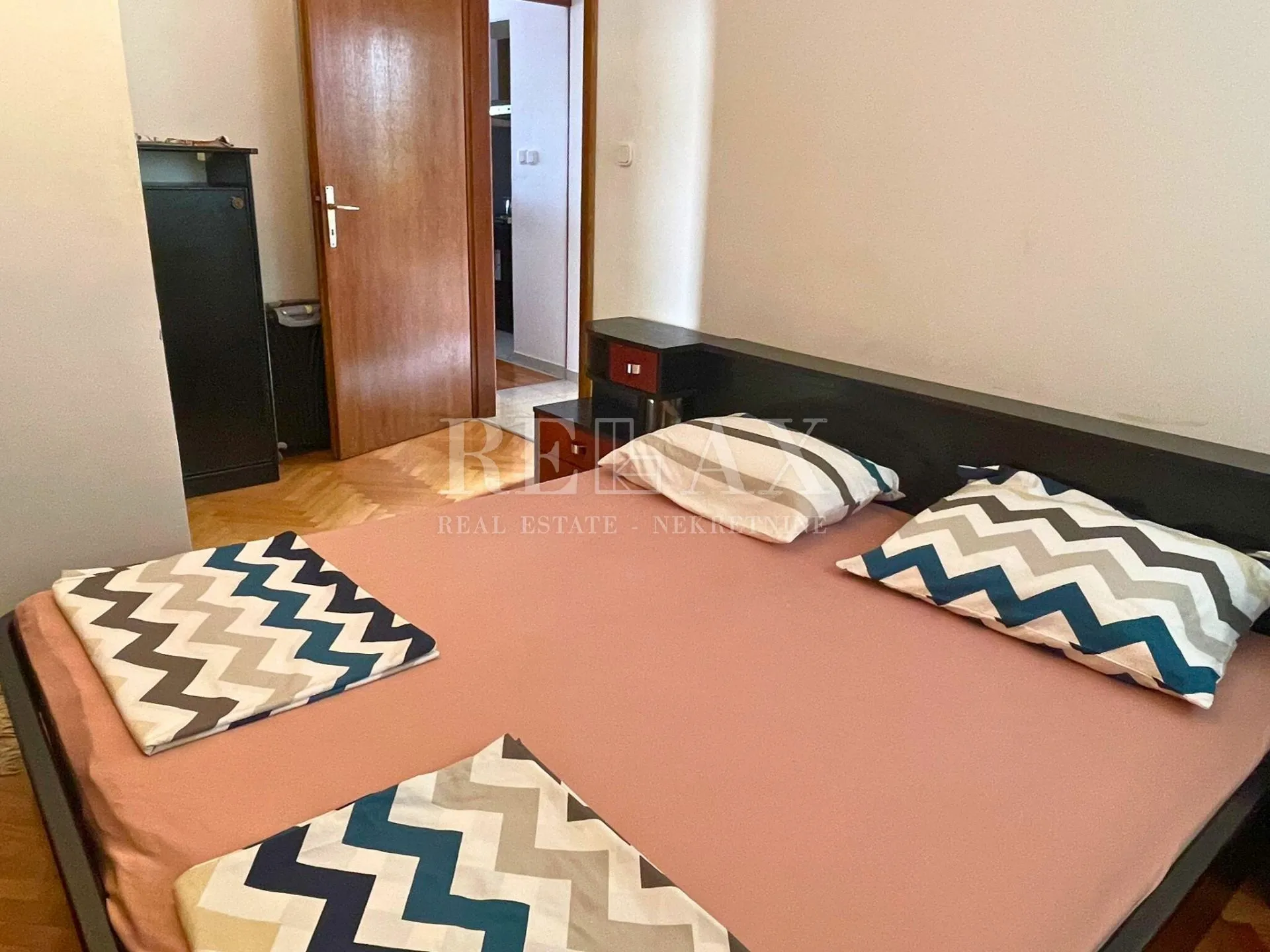 dramalj - kuća sa 4 apartmana, 150 m od mora - slika 12