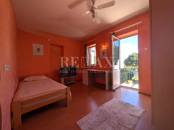 rijeka, turnić – udoban stan 65 m², dva balkona - slika 9