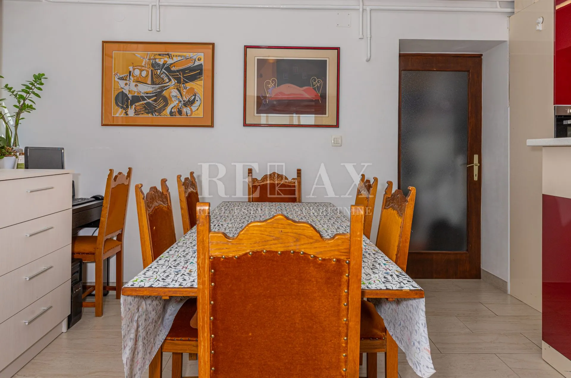 crikvenica - kuća s restoranom na top lokaciji - slika 10