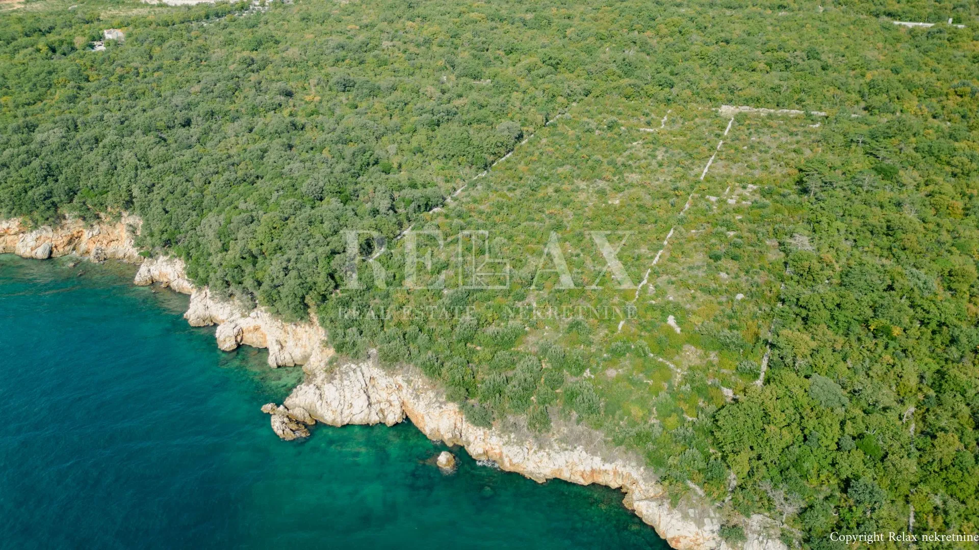 novi vinodolski - investicijsko zemljište, prvi red do mora - slika 10