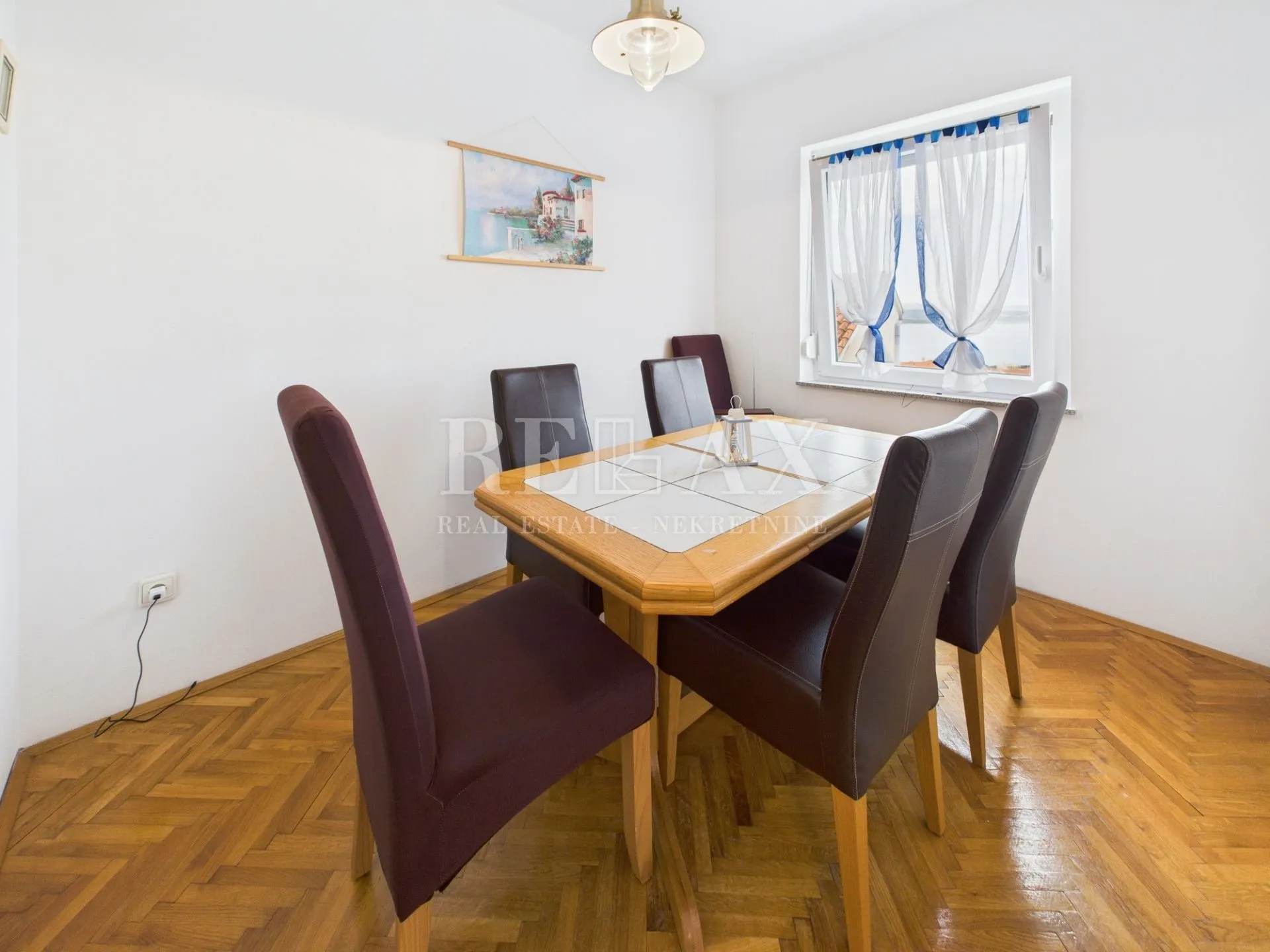 crikvenica - trosobni stan s garažom - slika 6