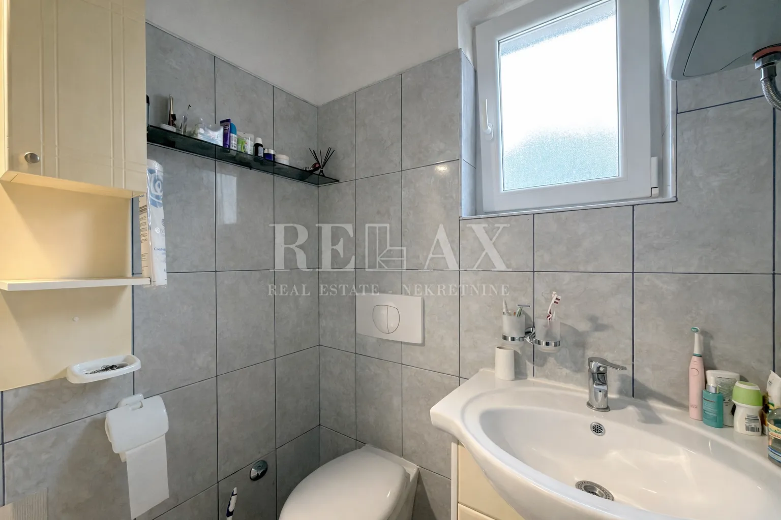 novi vinodolski - apartmanska kuća u drugom redu do mora - slika 19