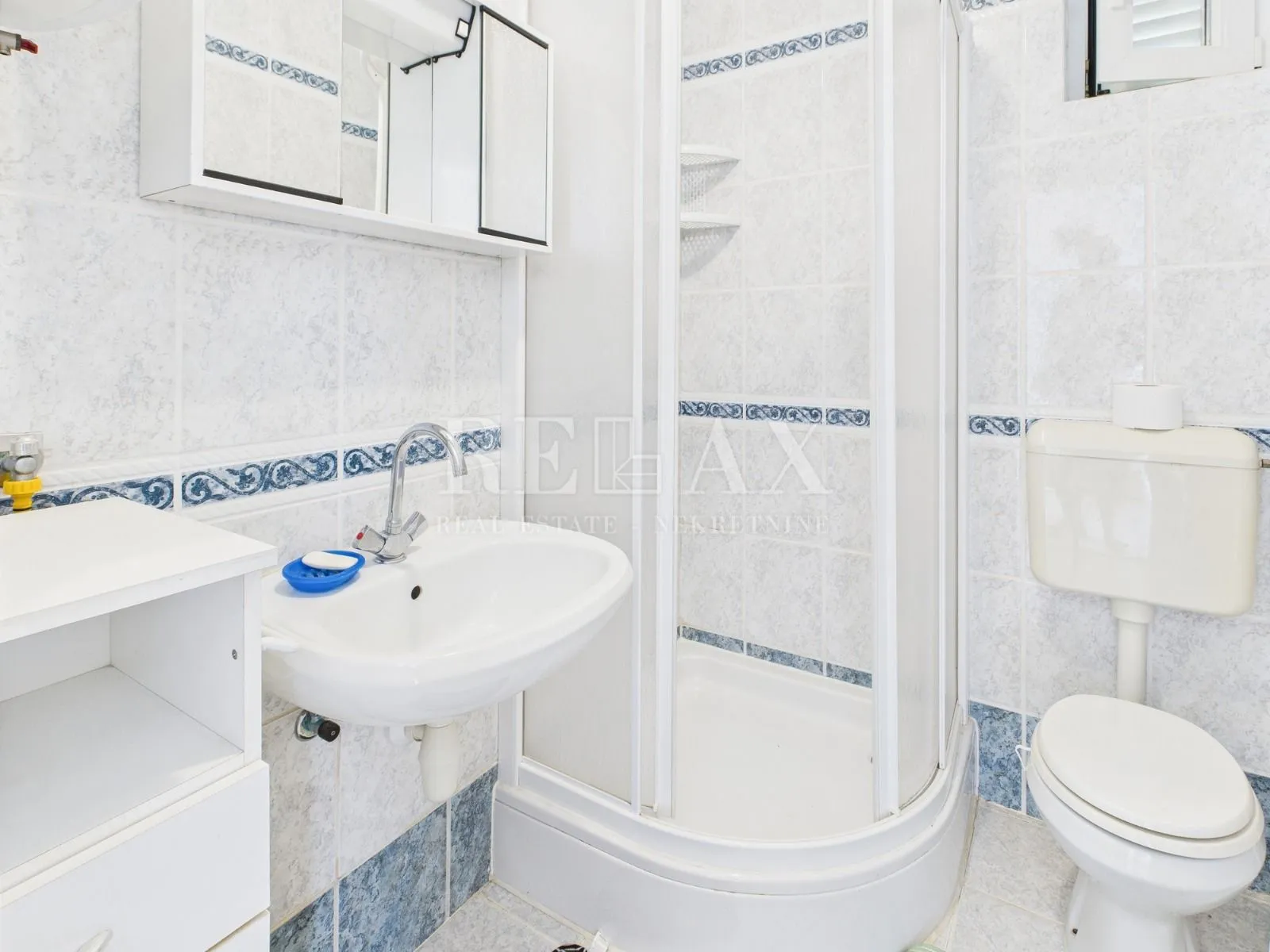 crikvenica – dio kuće s tri apartmana - slika 17
