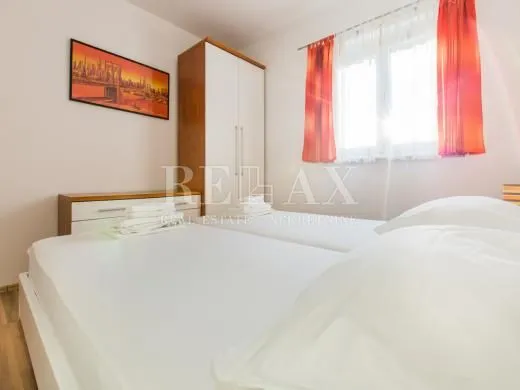 crikvenica,dramalj - kuća sa 7 apartmana - slika 51