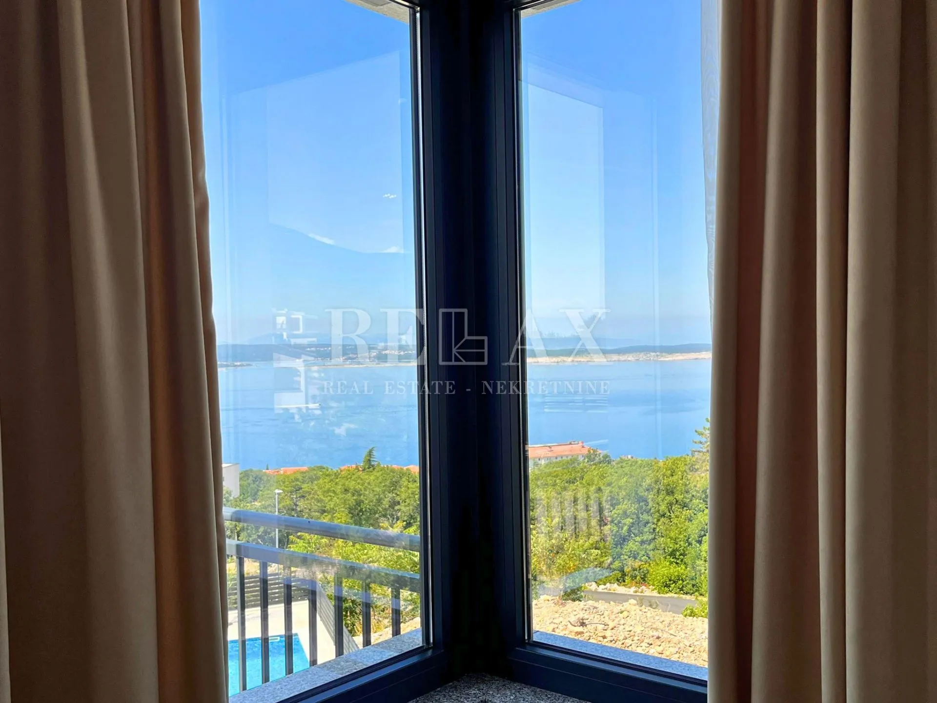 crikvenica - luksuzna vila s bazenom - slika 28