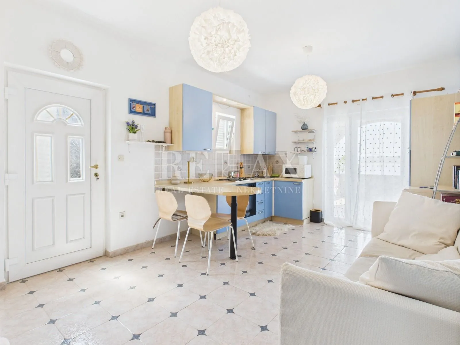 crikvenica – dio kuće s tri apartmana - slika 3