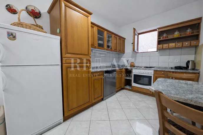 jablanac - kuća u starom gradu 30 m od mora - slika 6