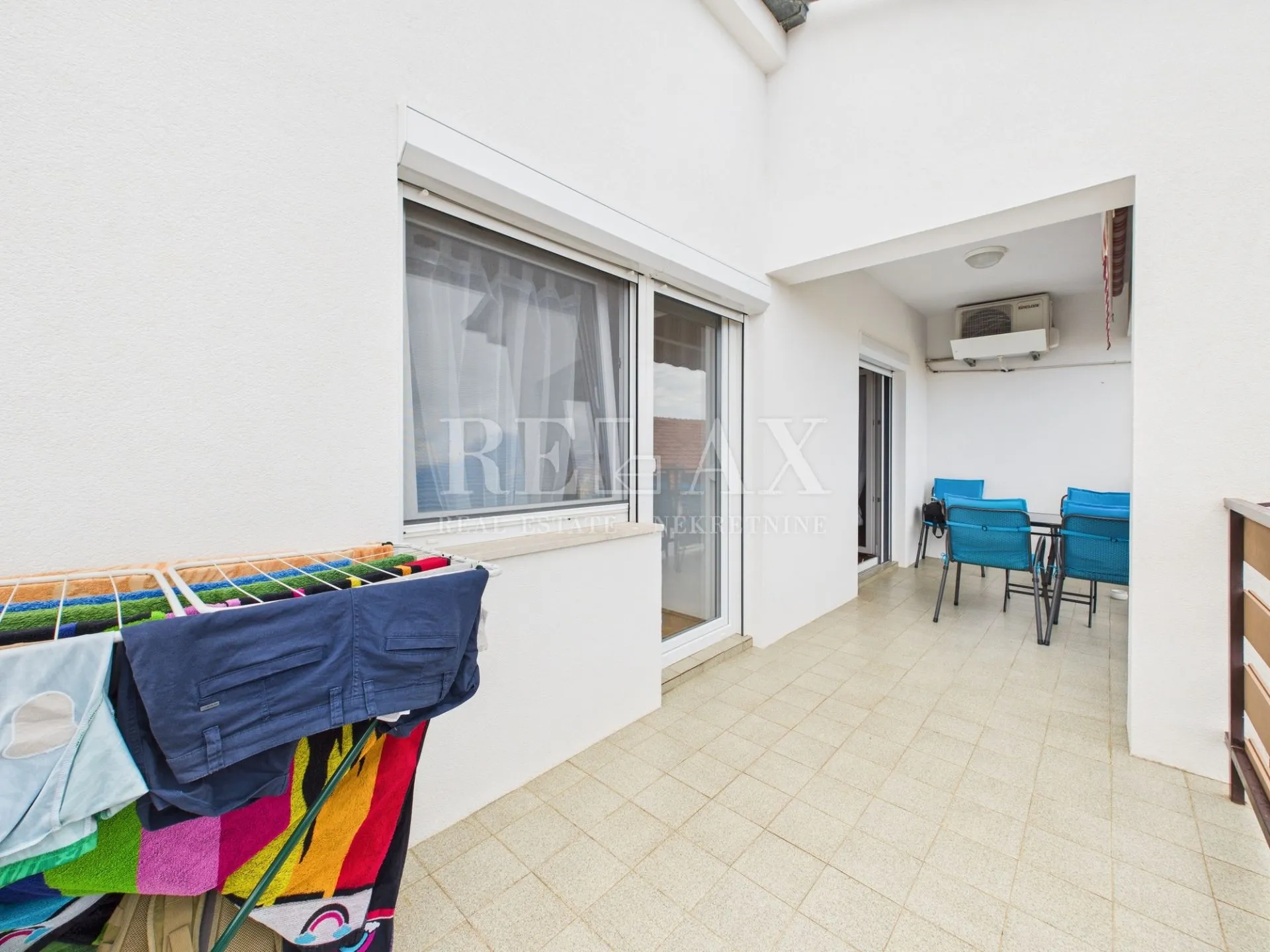 crikvenica - trosobni stan s garažom - slika 29
