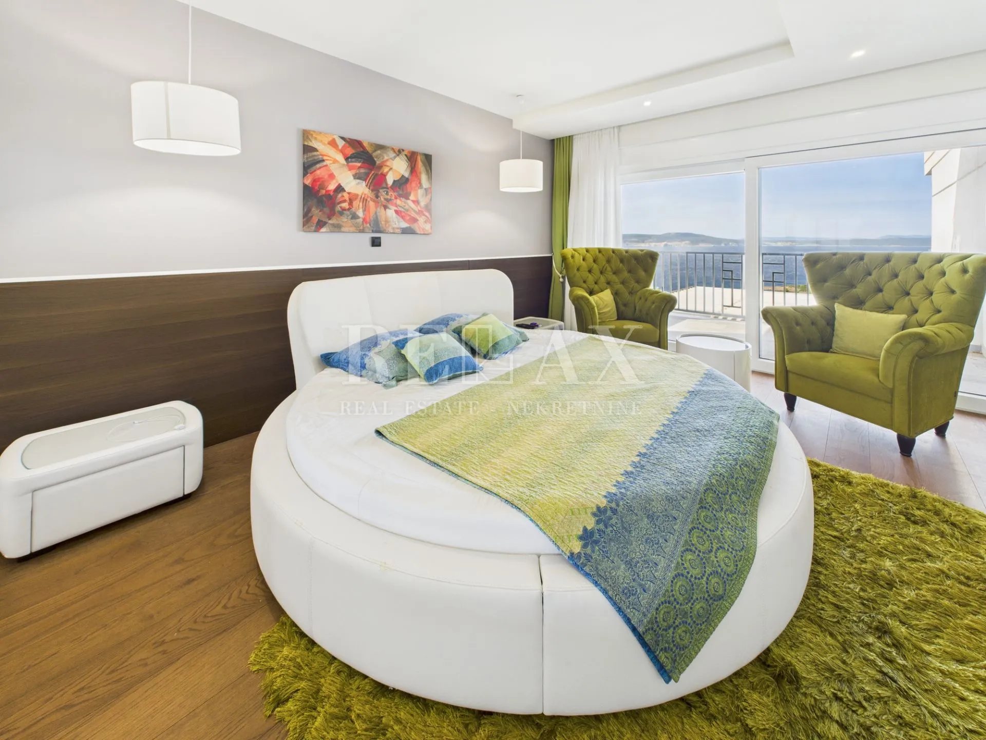 klenovica - moderna vila s bazenom - slika 32
