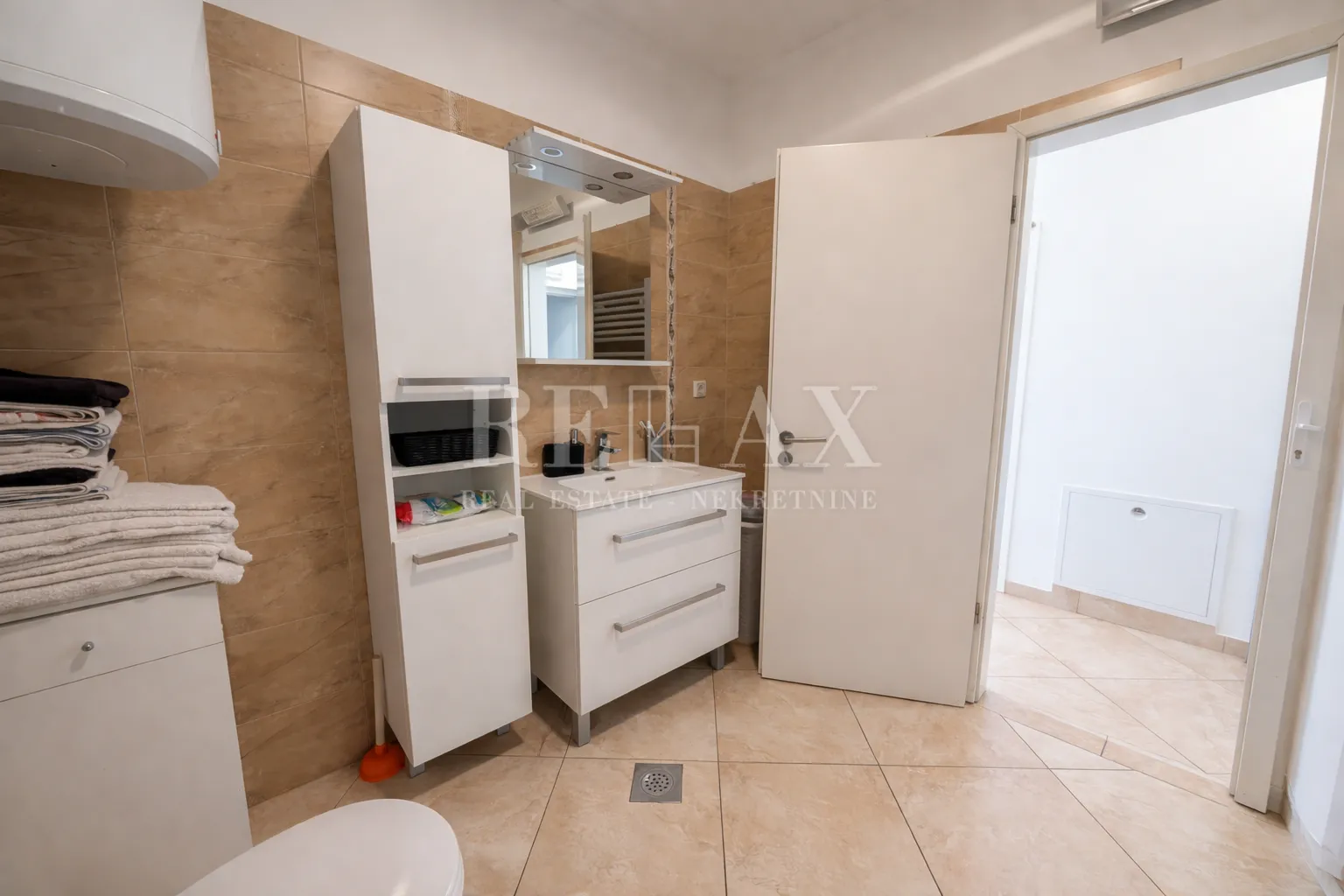 rijeka, dražice - stan 77 m2 u novijoj zgradi - slika 10