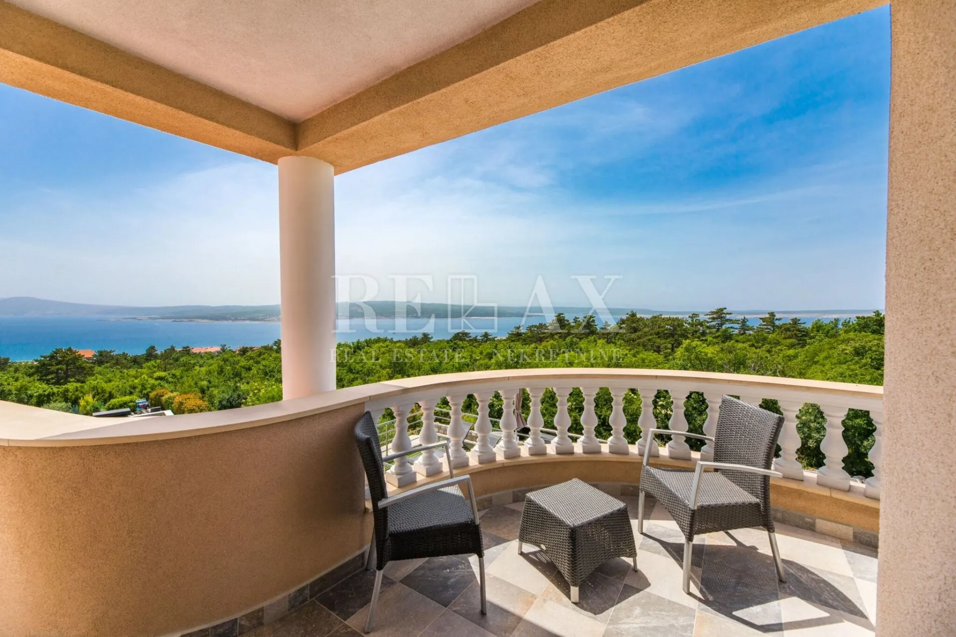 crikvenica - elegantna vila s panoramskim pogledom i bazenom - slika 26