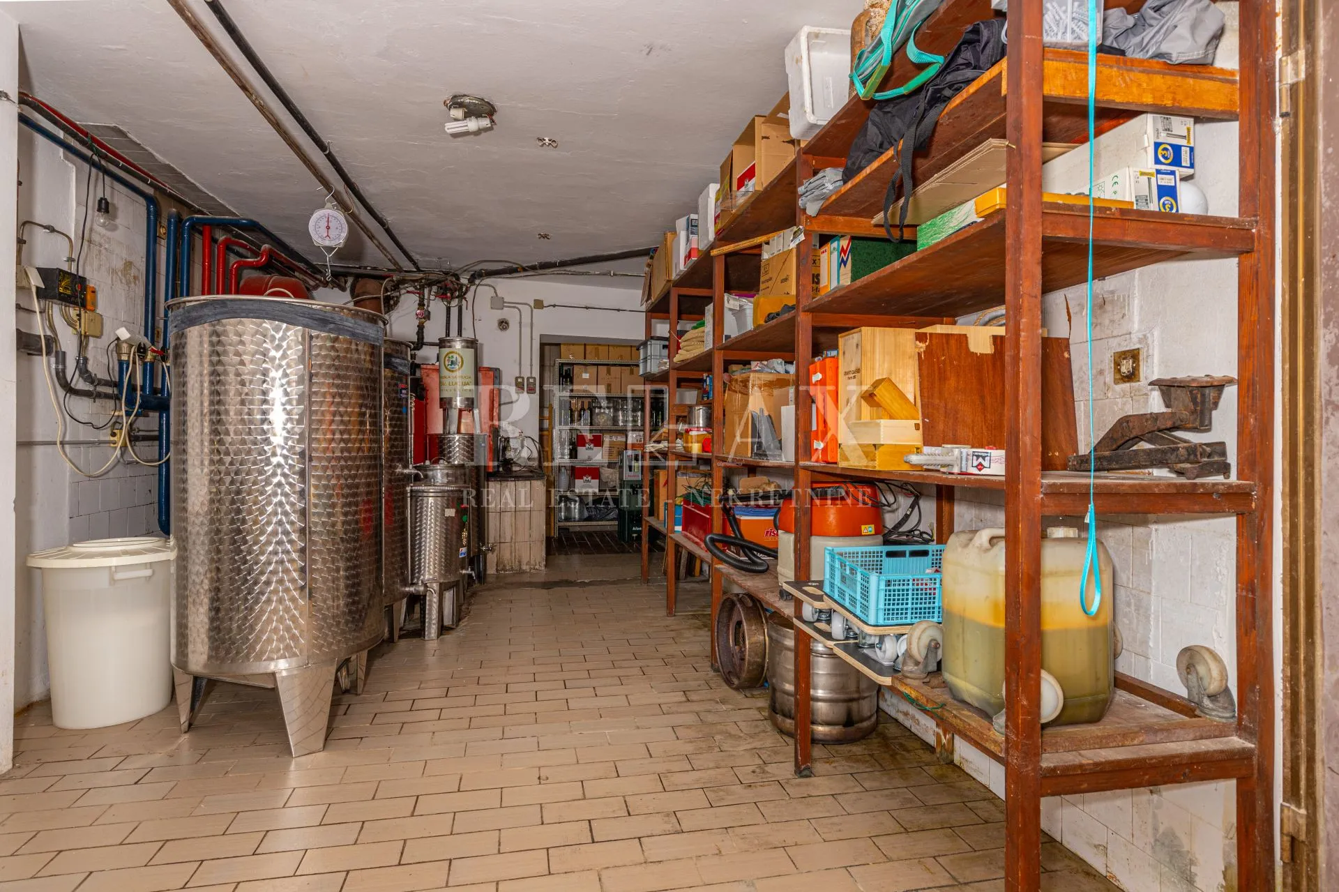 crikvenica - kuća s restoranom na top lokaciji - slika 101
