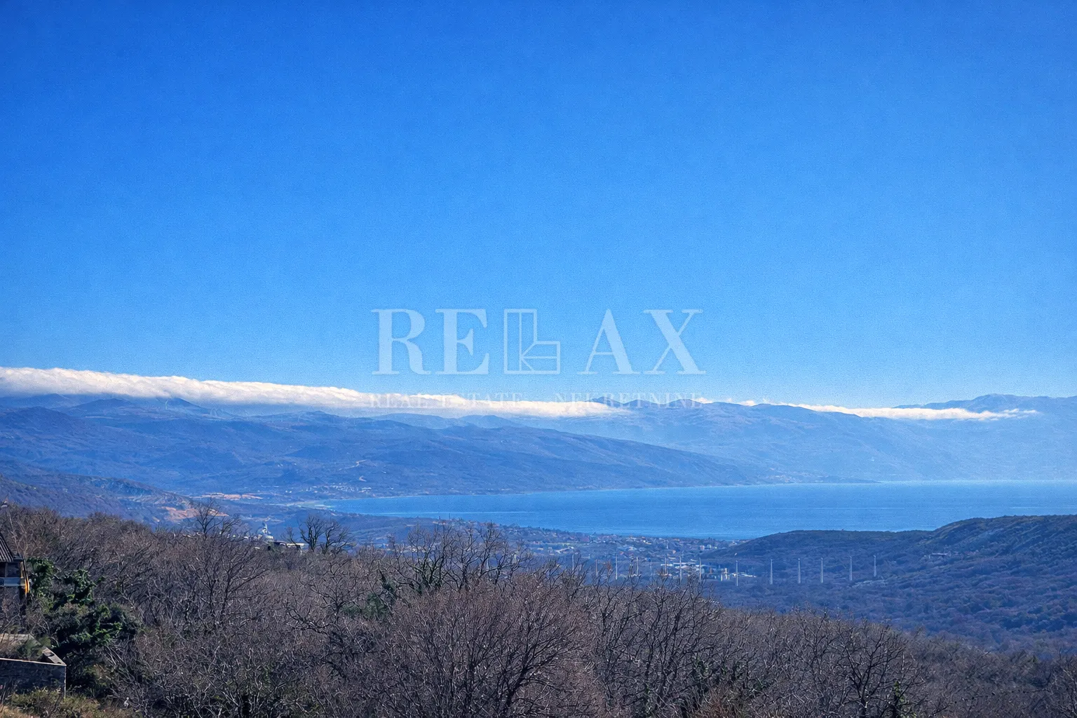 bribir - kamena kuća s bazenom i pogledom na more - slika 21
