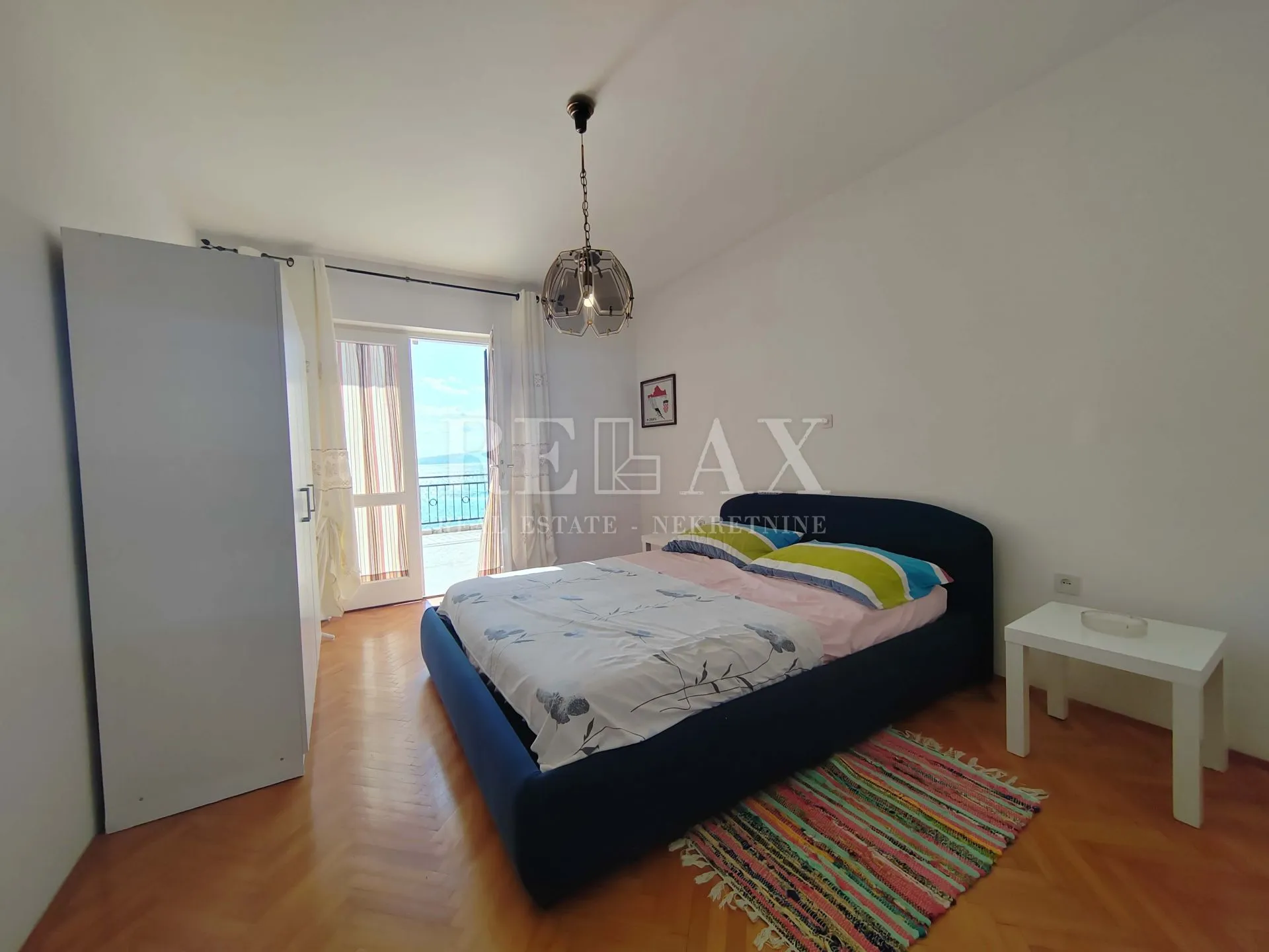 senj, sveti juraj - kuća sa tri etaže u prvom redu do mora - slika 17