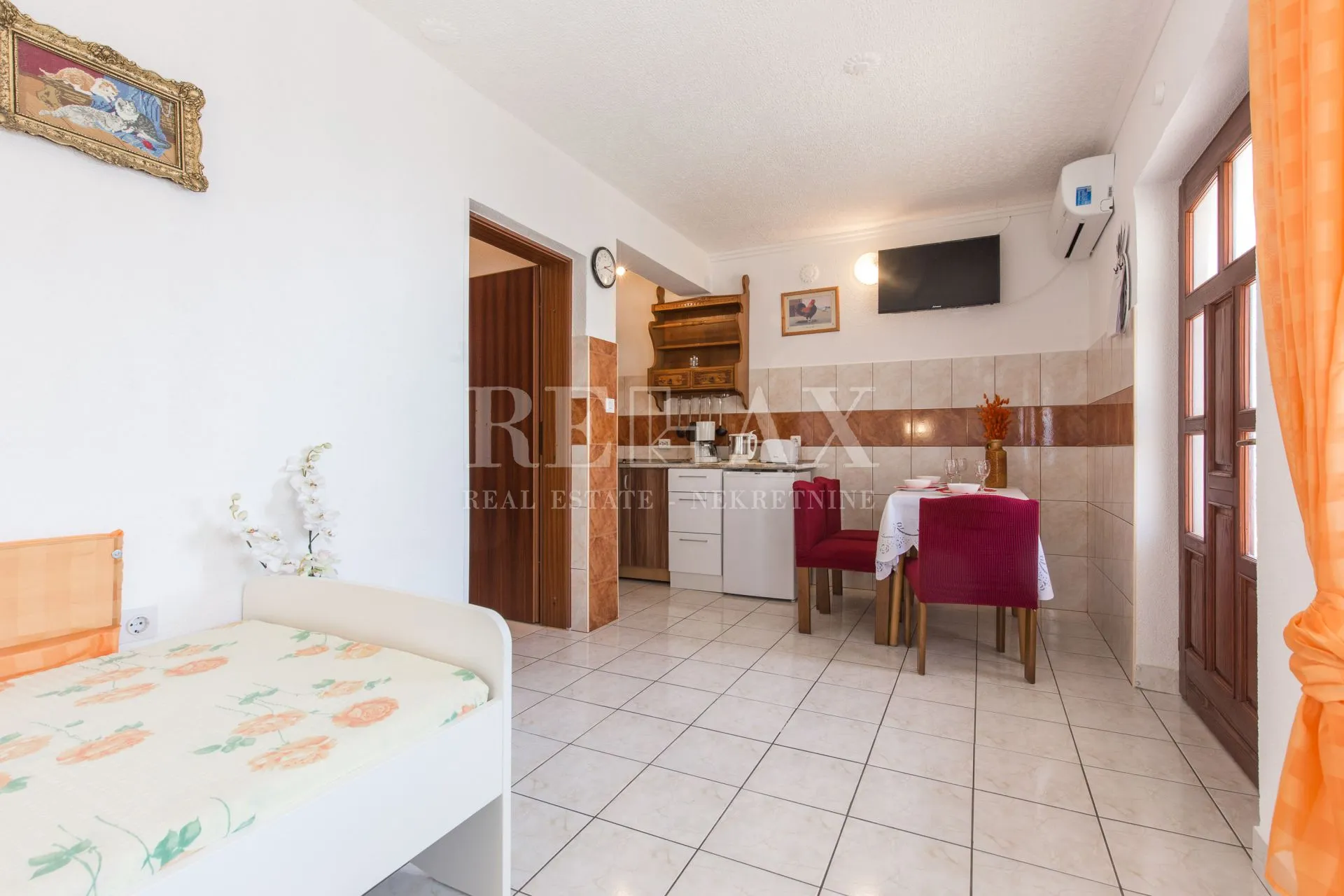 crikvenica - kuća sa 6 stanova, bazen - slika 74
