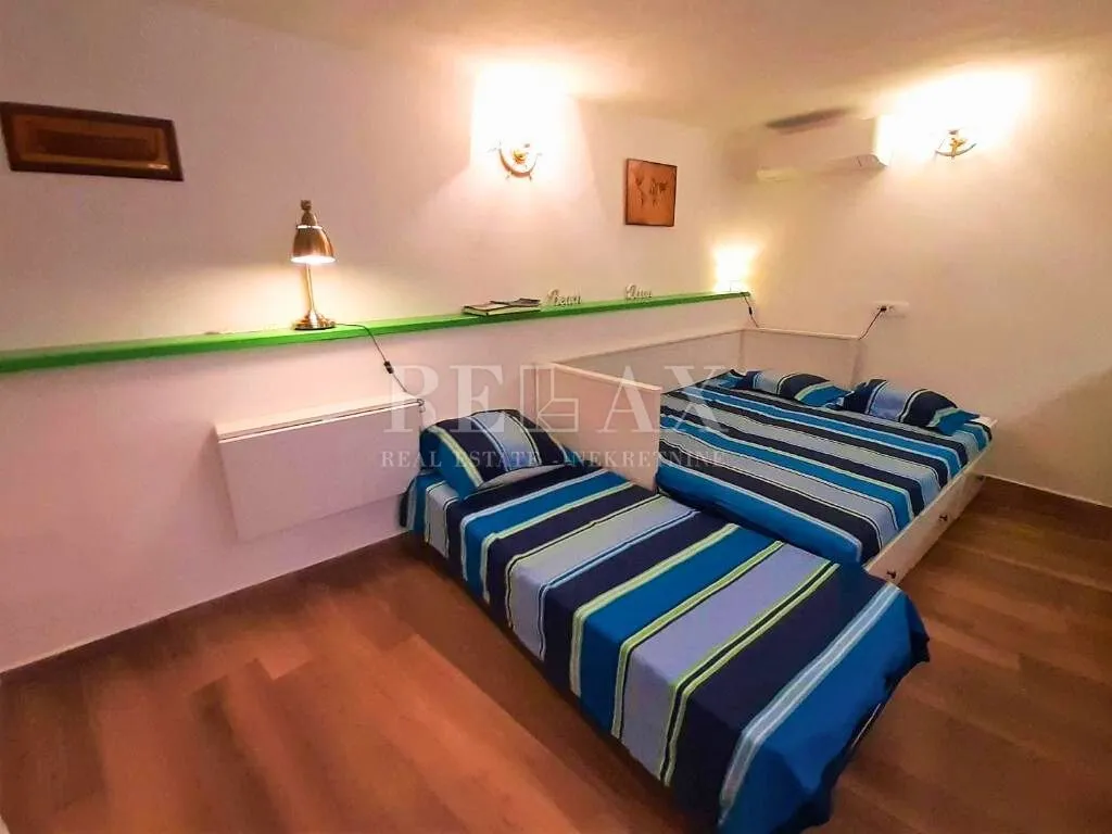 otok krk, baška - kamena kuća sa 2 apartmana - slika 12