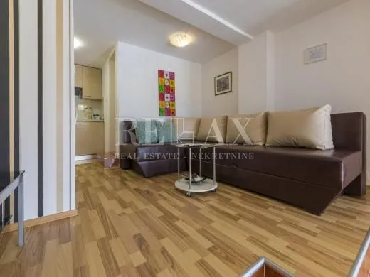crikvenica,dramalj - kuća sa 7 apartmana - slika 10