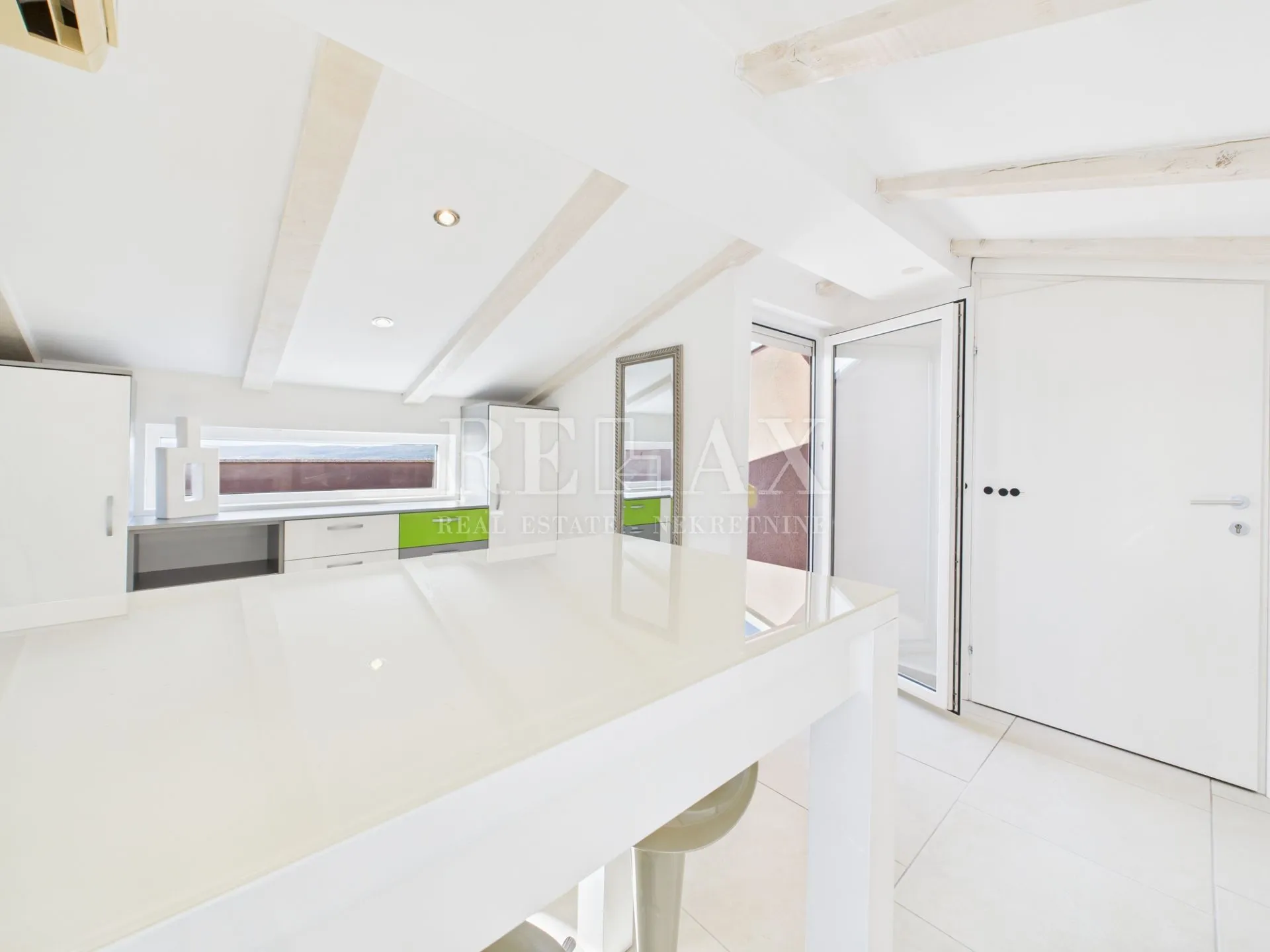 crikvenica - dvoetažni stan 104 m2 s pogledom na more - slika 14