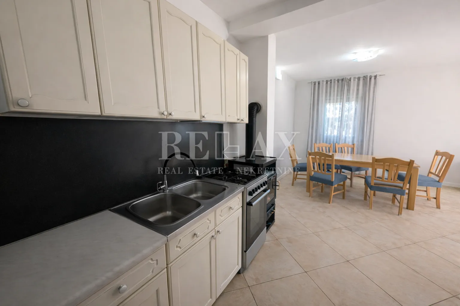 rijeka, dražice - stan 77 m2 u novijoj zgradi - slika 4