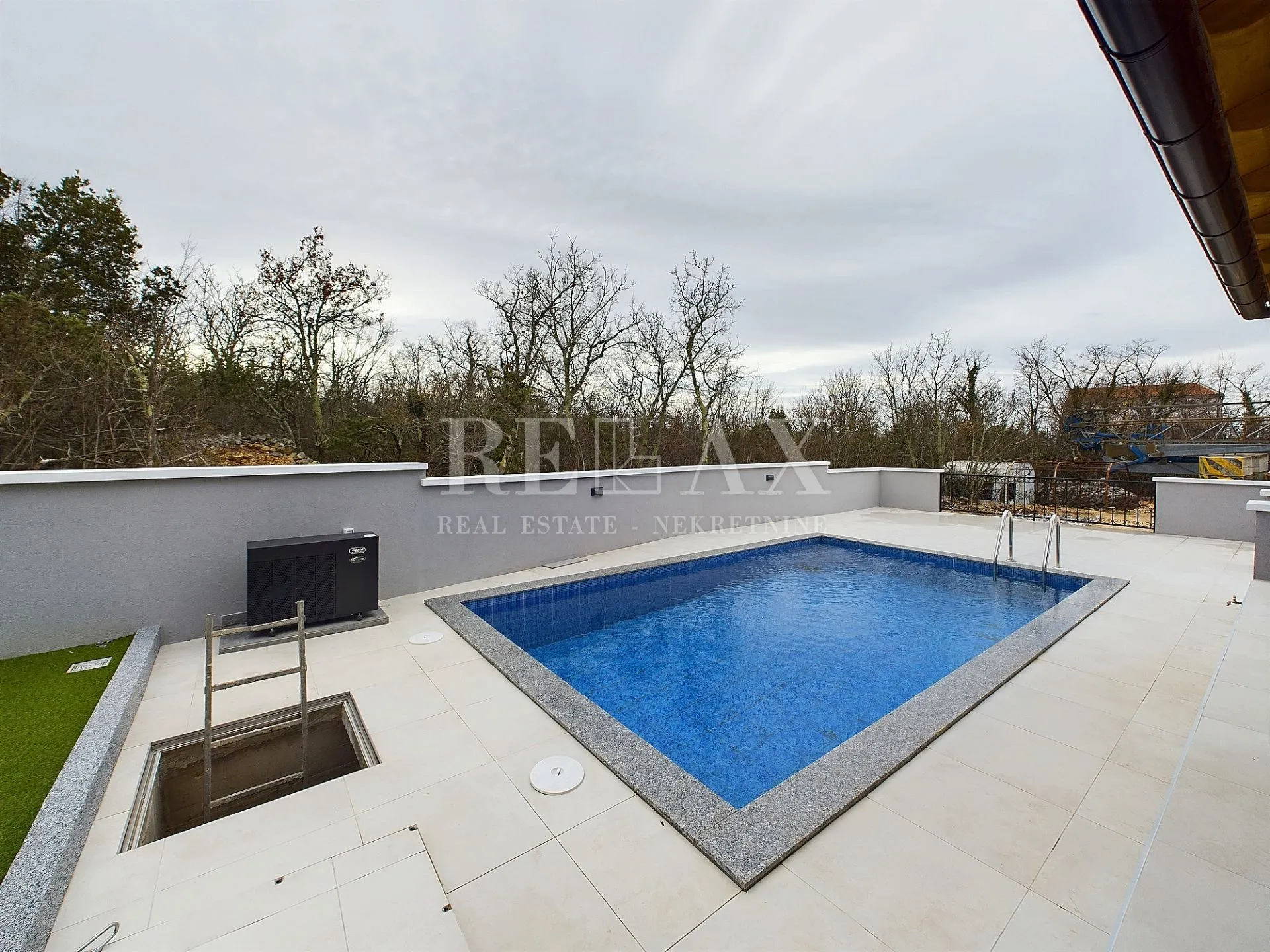 jadranovo - vila s bazenom - slika 27