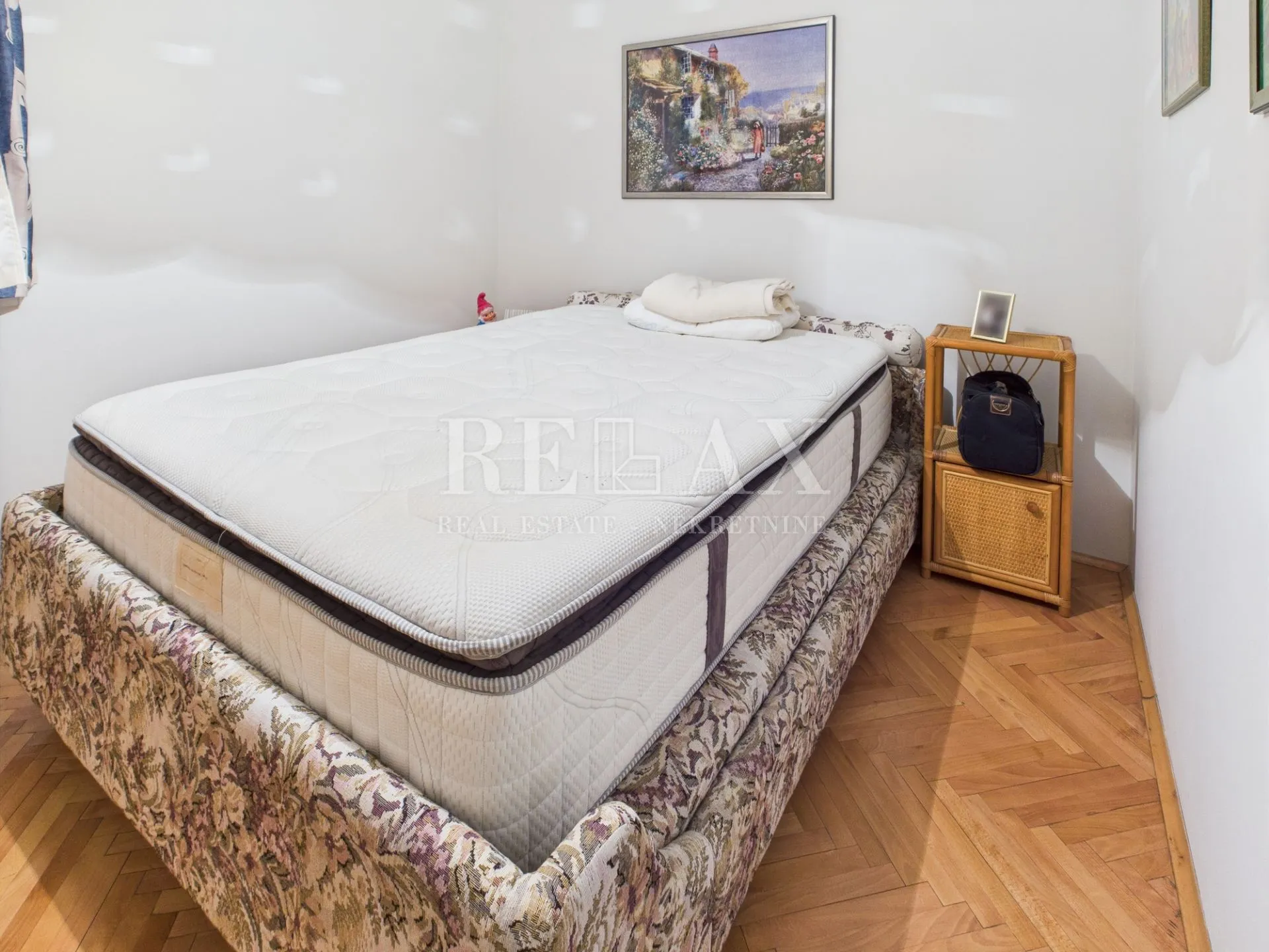 crikvenica - prostrana kuća s uređenom okućnicom - slika 12