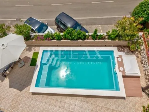 crikvenica,dramalj - kuća sa 7 apartmana - slika 7