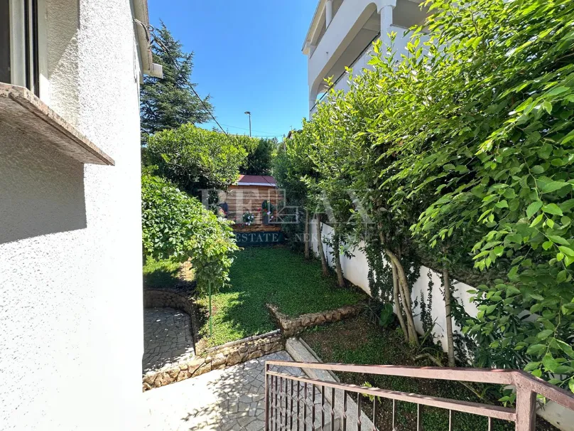 selce - kuća s okućnicom i pogledom na more - slika 30