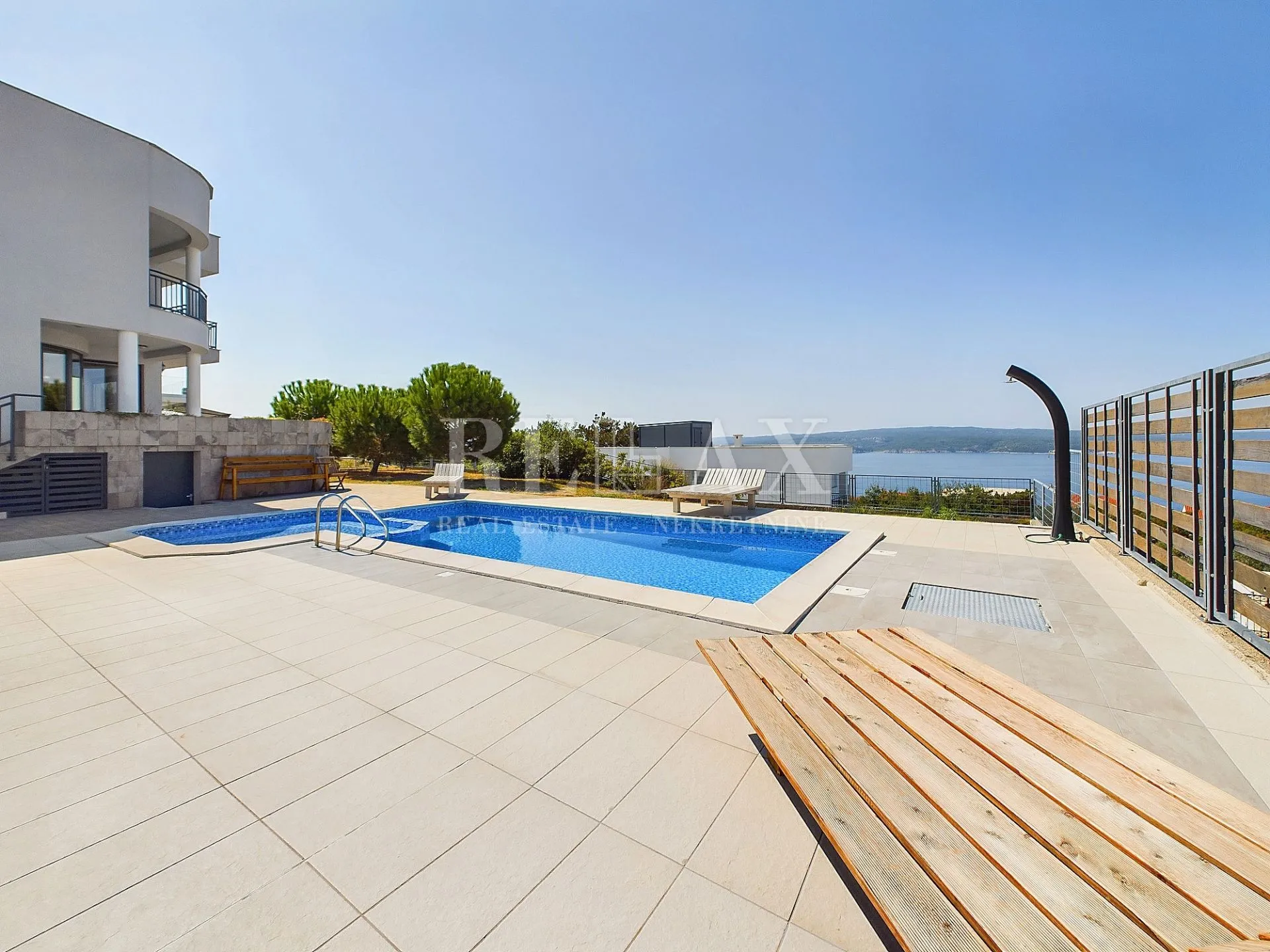 crikvenica - vila s bazenom i pogledom na more - slika 3
