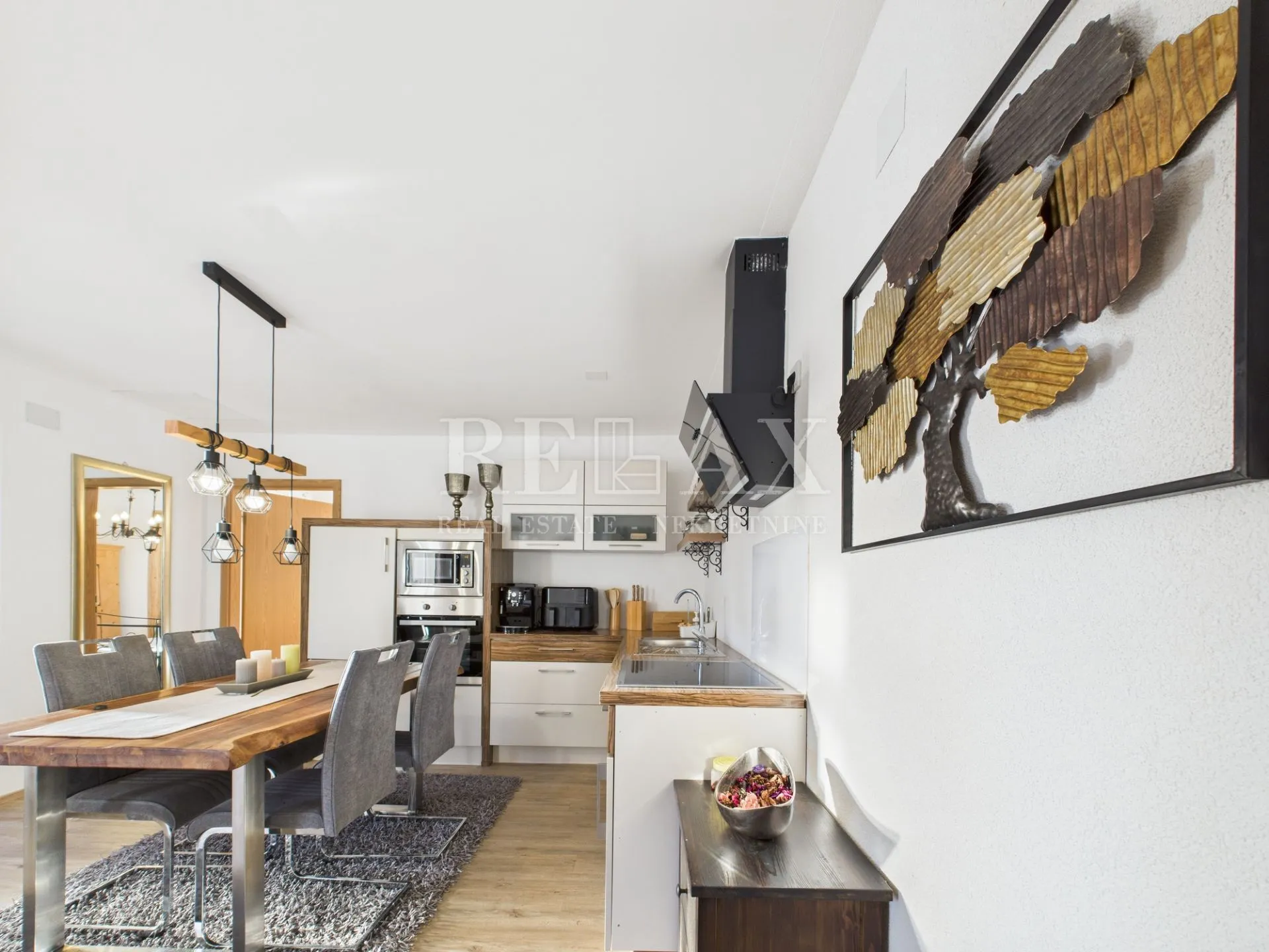 bribir - kuća s bazenom i tri apartmana - slika 24