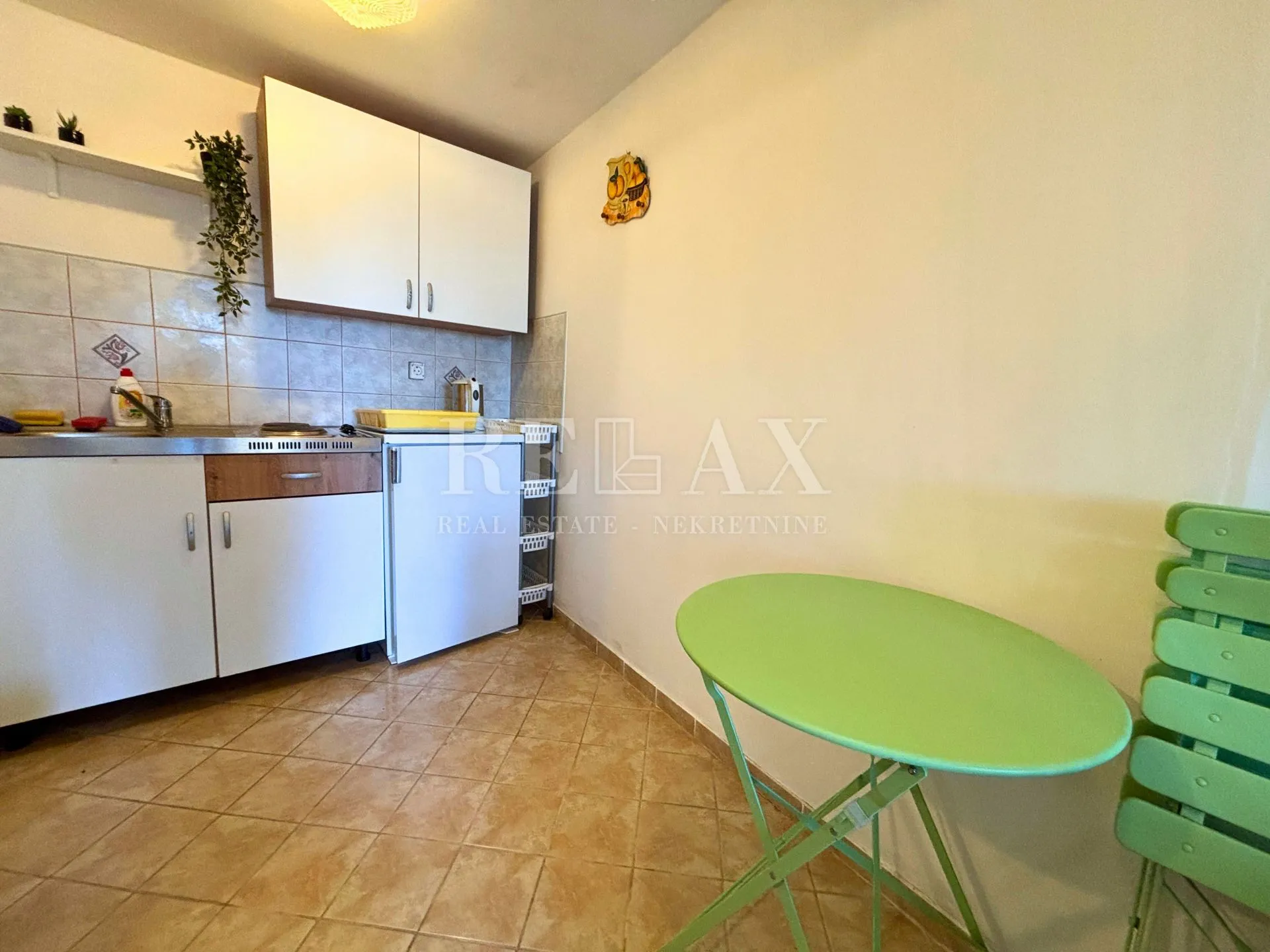 jadranovo - samostojeća kuća s 3 apartmana - slika 17
