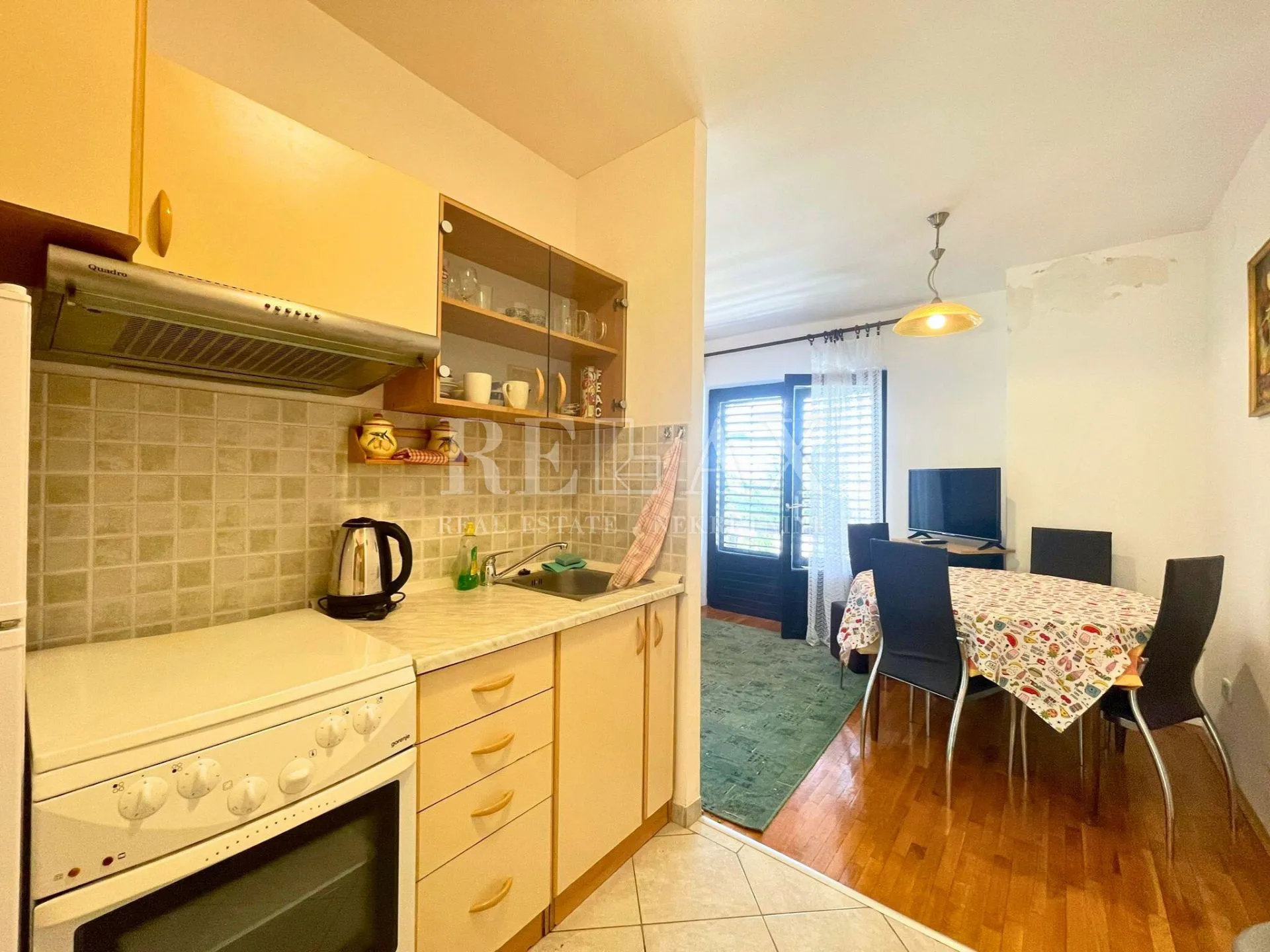 dramalj - kuća sa 4 apartmana, 150 m od mora - slika 8