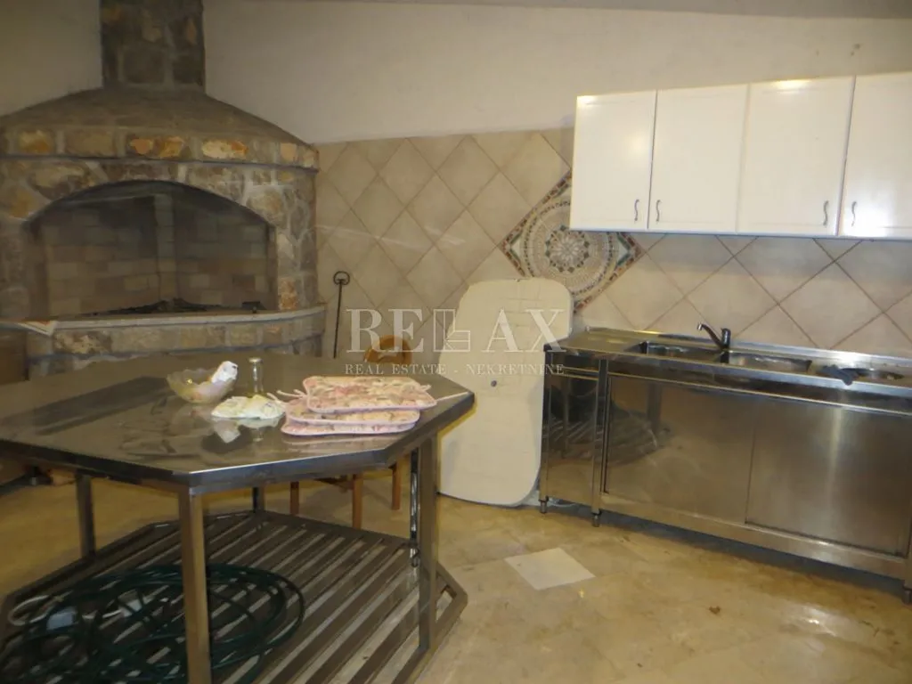 crikvenica - restoran sa lijepom terasom - slika 16