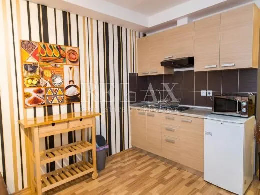 crikvenica,dramalj - kuća sa 7 apartmana - slika 39