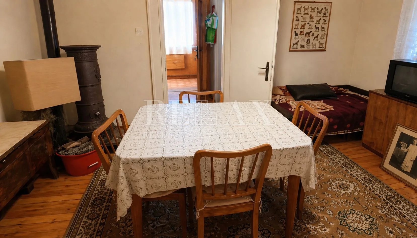 otočac, sinac - vikendica s velikom okućnicom - slika 6