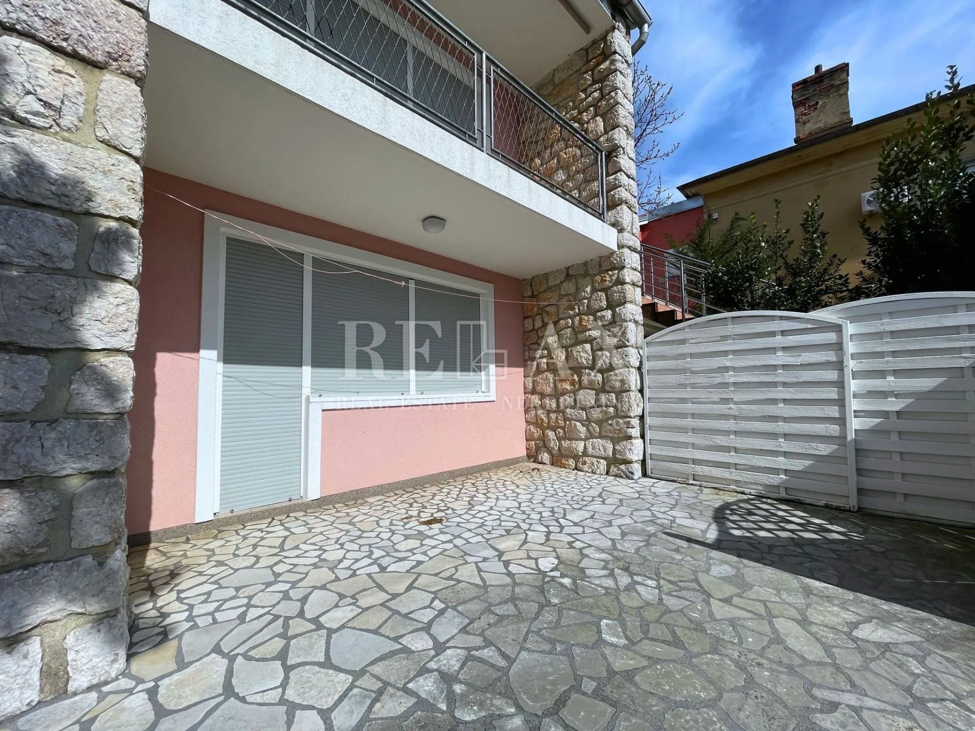 crikvenica - mediteranska vila s vrtom i gostinjskom kućom - slika 57