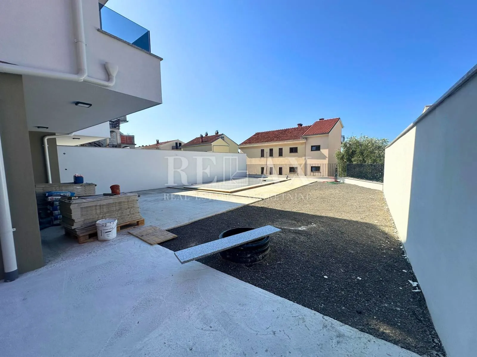 dramalj - dvoetažni stan s bazenom, novogradnja - slika 21
