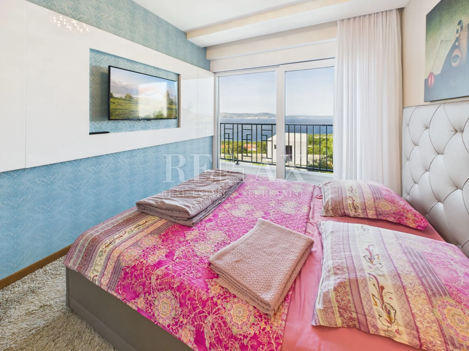 klenovica - moderna vila s bazenom - slika 26