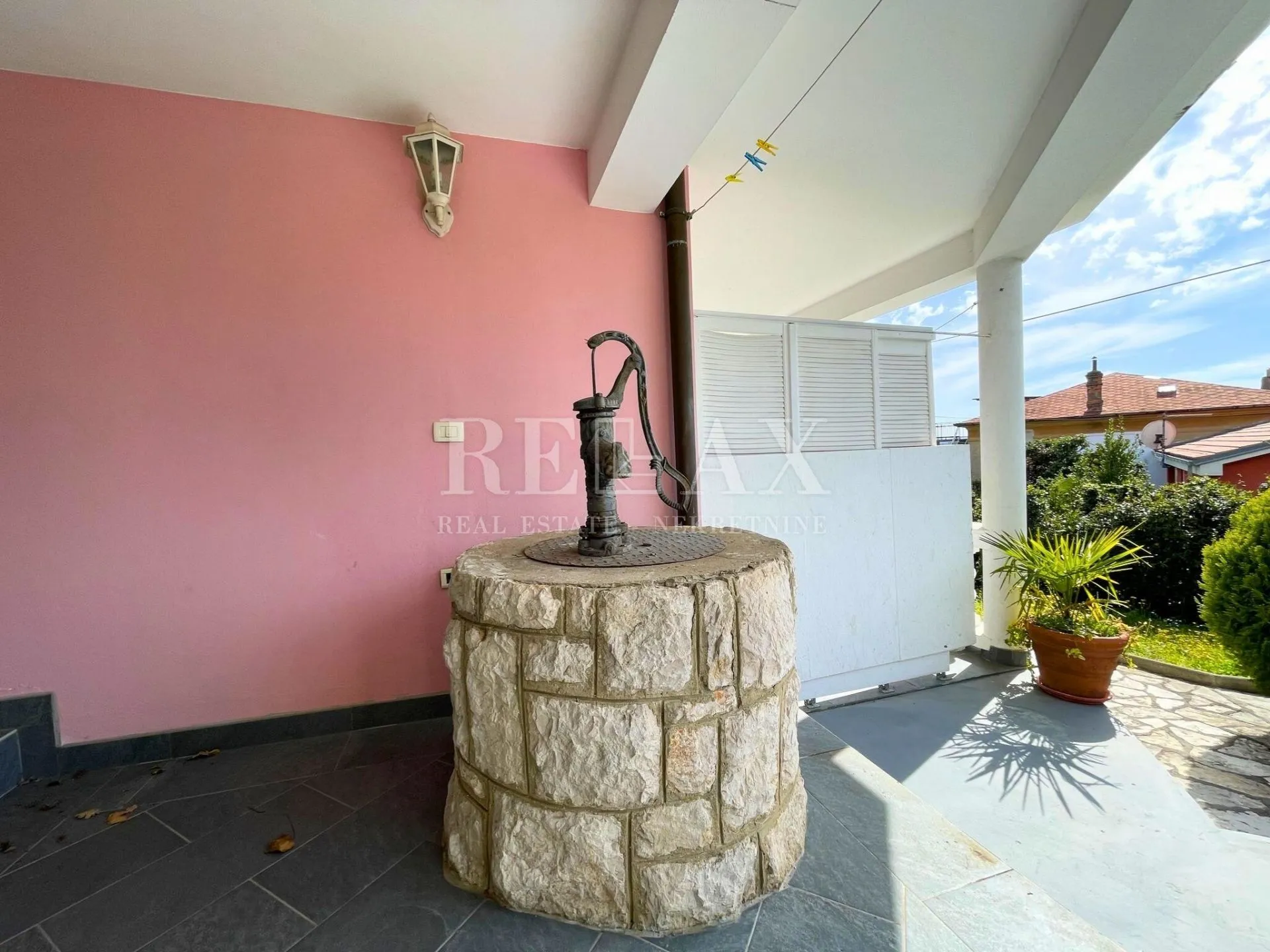crikvenica - mediteranska vila s vrtom i gostinjskom kućom - slika 27