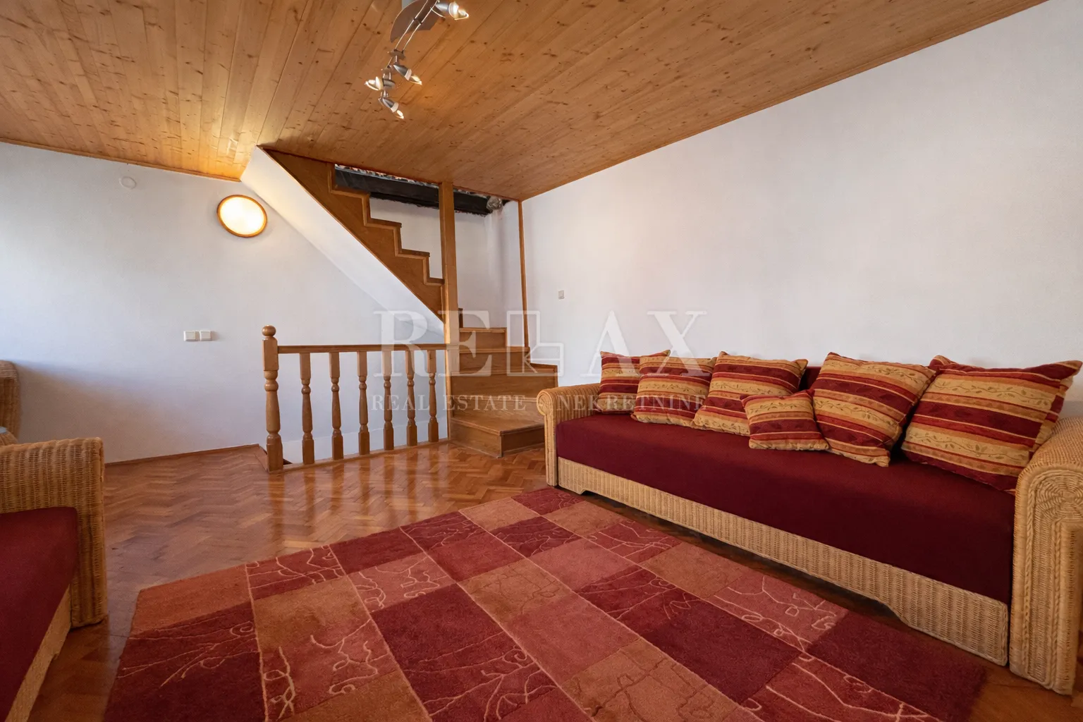 otok krk, omišalj - kuća u samom centru - slika 15