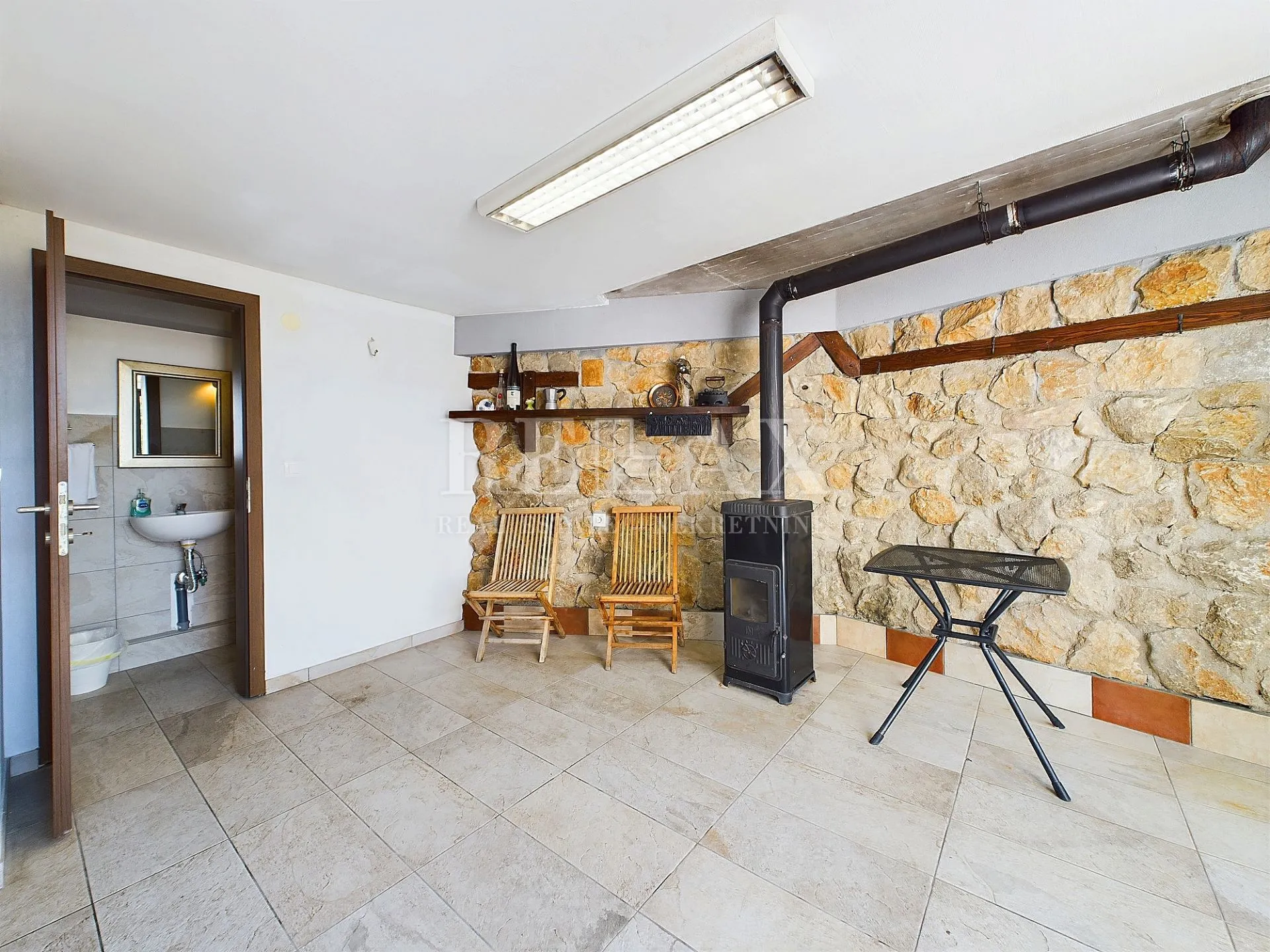 crikvenica - vila s bazenom i pogledom na more - slika 35