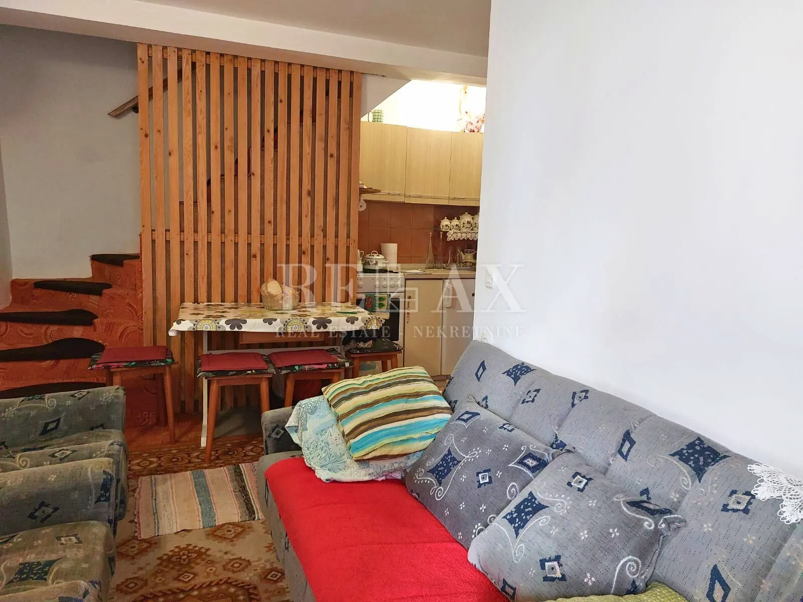 novi vinodolski - kuća u centru grada - slika 7