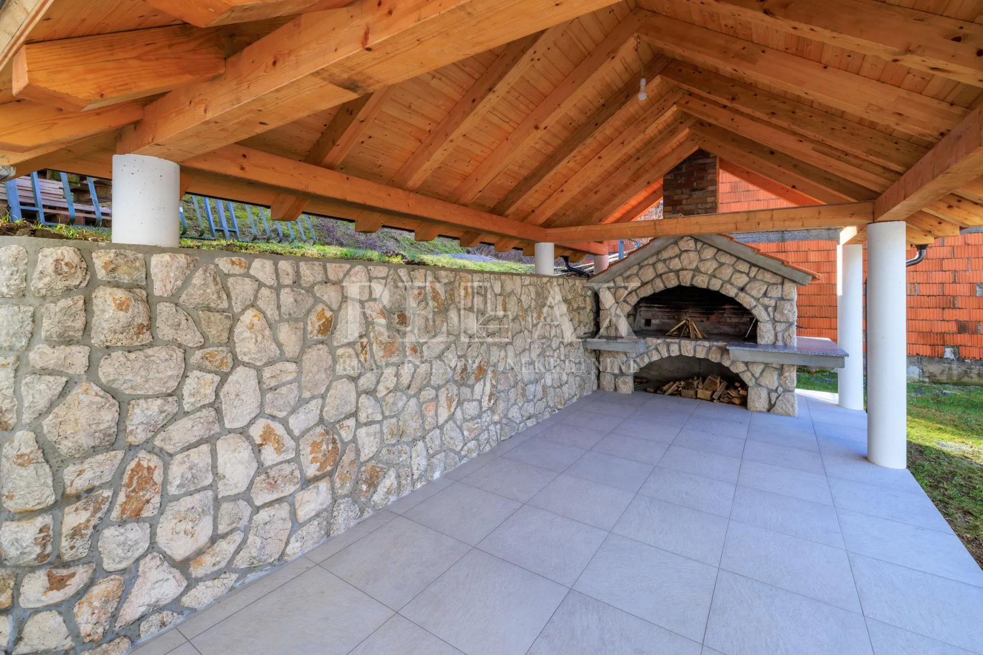 fužine - kuća sa 4 apartmana u blizini jezera - slika 13