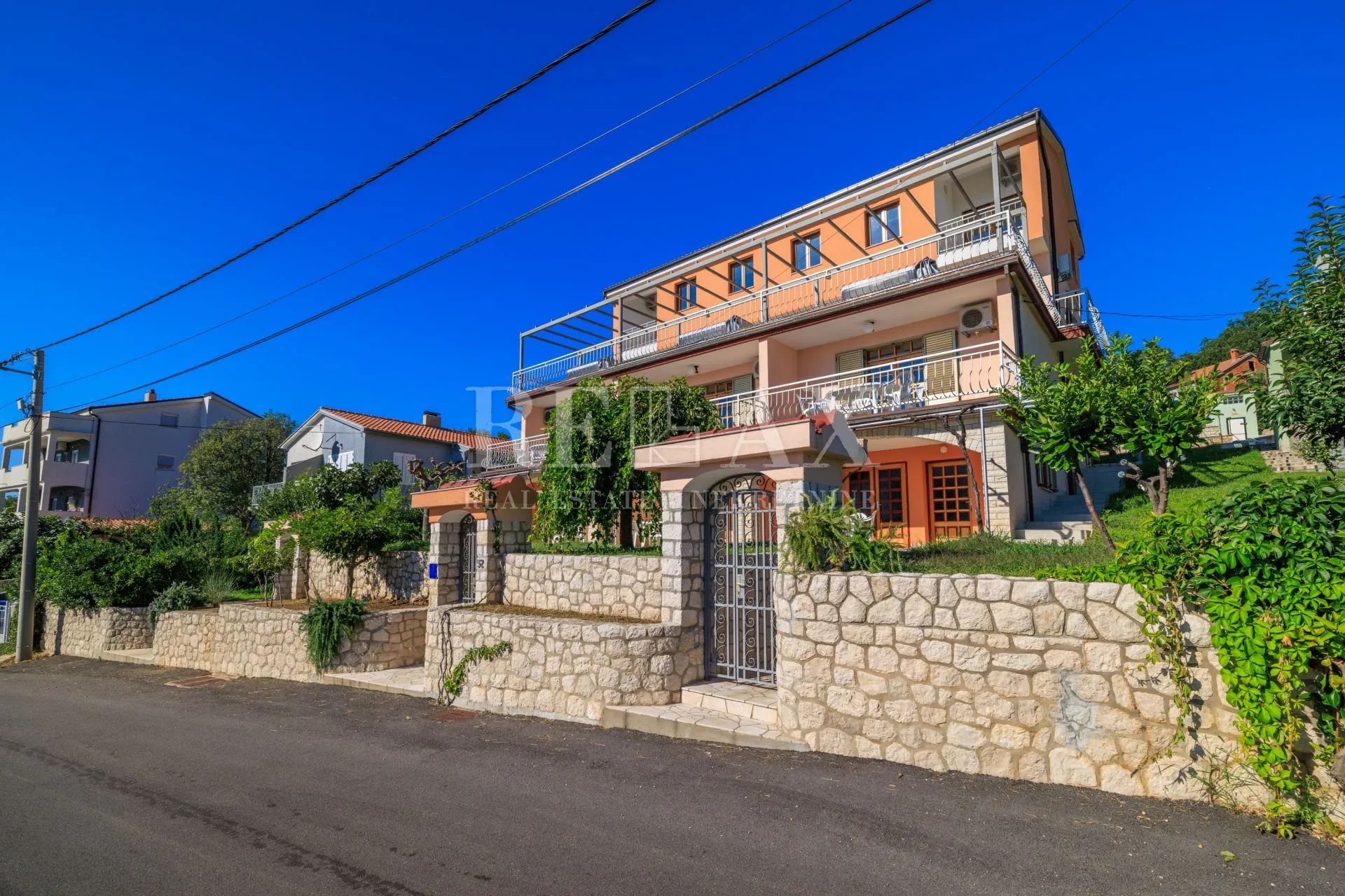 crikvenica - prostrano imanje s bazenom - slika 3