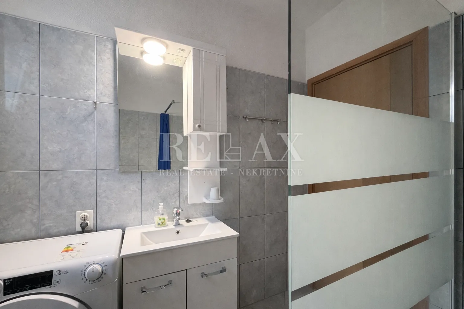 novi vinodolski - apartmanska kuća u drugom redu do mora - slika 10