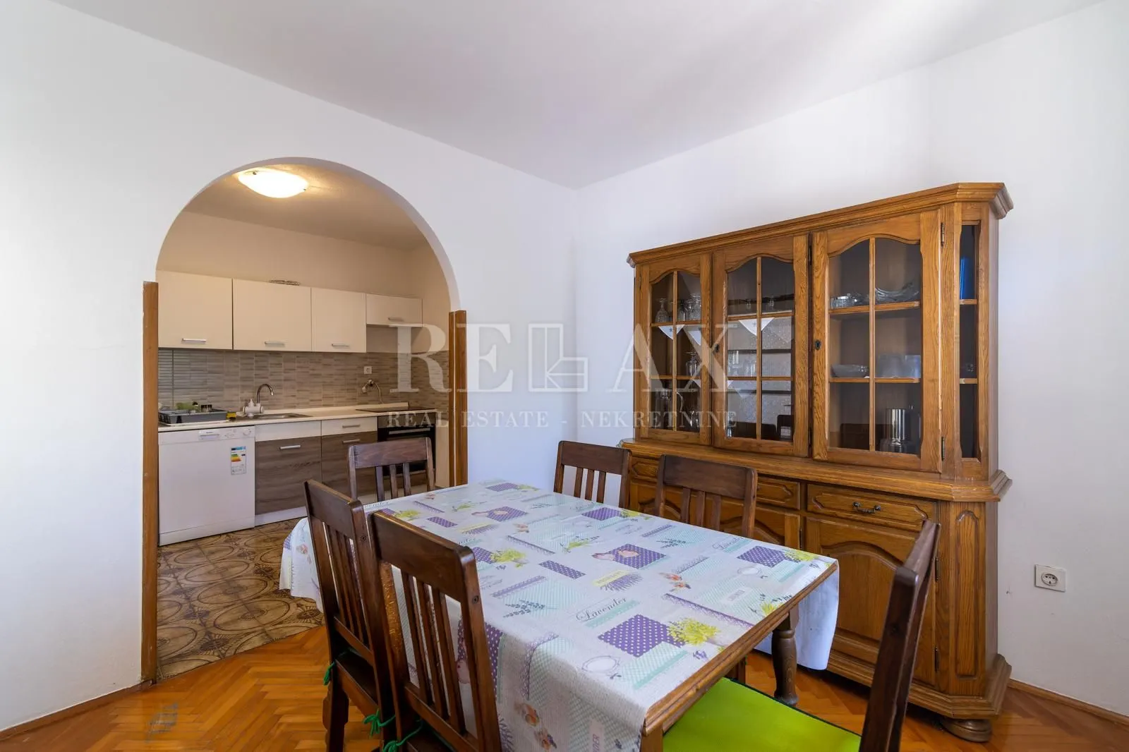 senj, sveti juraj - kuća sa tri etaže u prvom redu do mora - slika 7